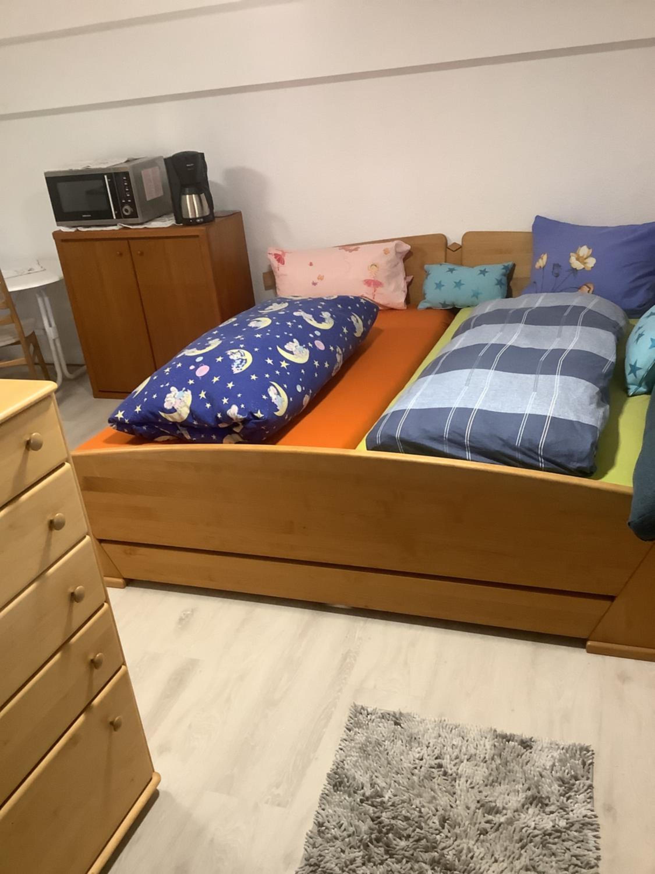 One-Bedroom Apartment photo 1