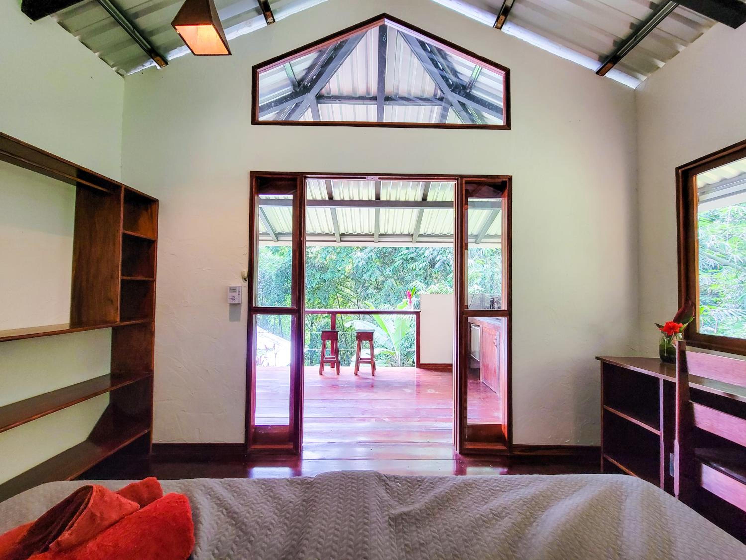 Deluxe Bungalow with Garden View photo 3