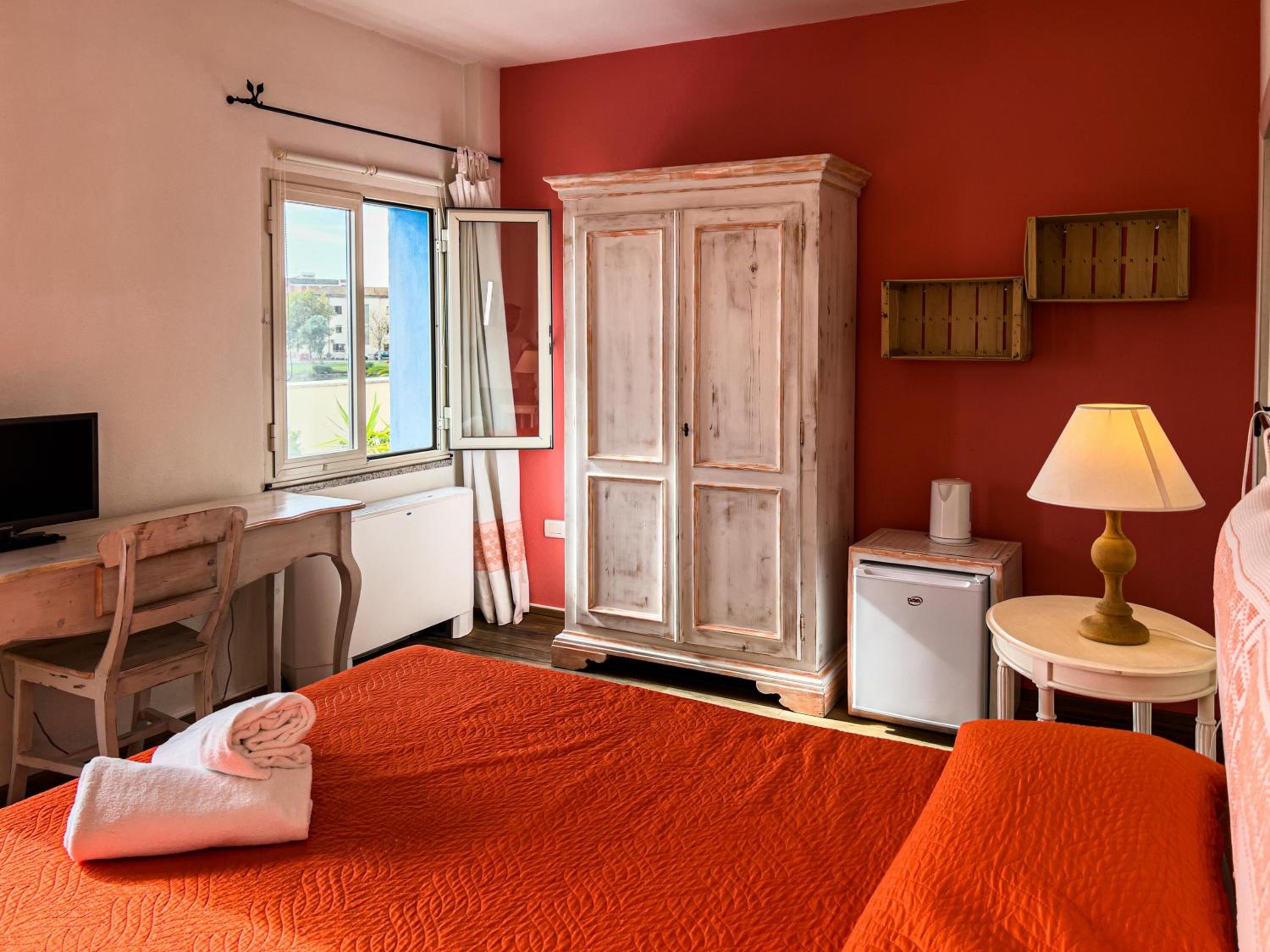 Double or Twin Room with Sea View