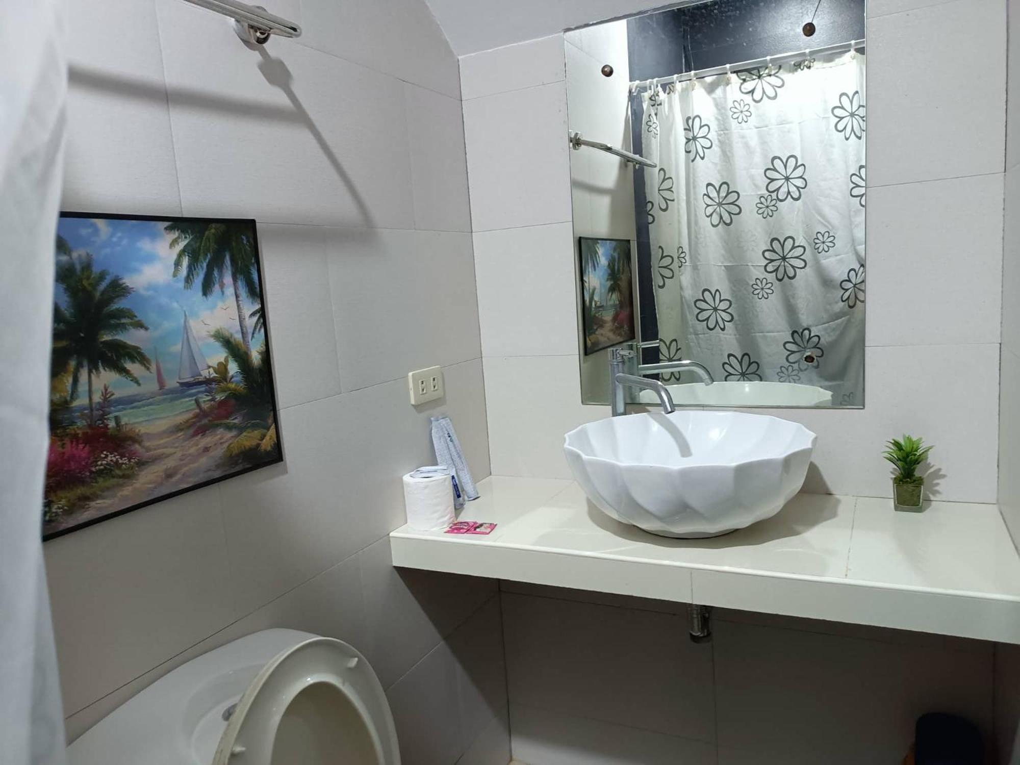 Standard Double Room - Photo 3
