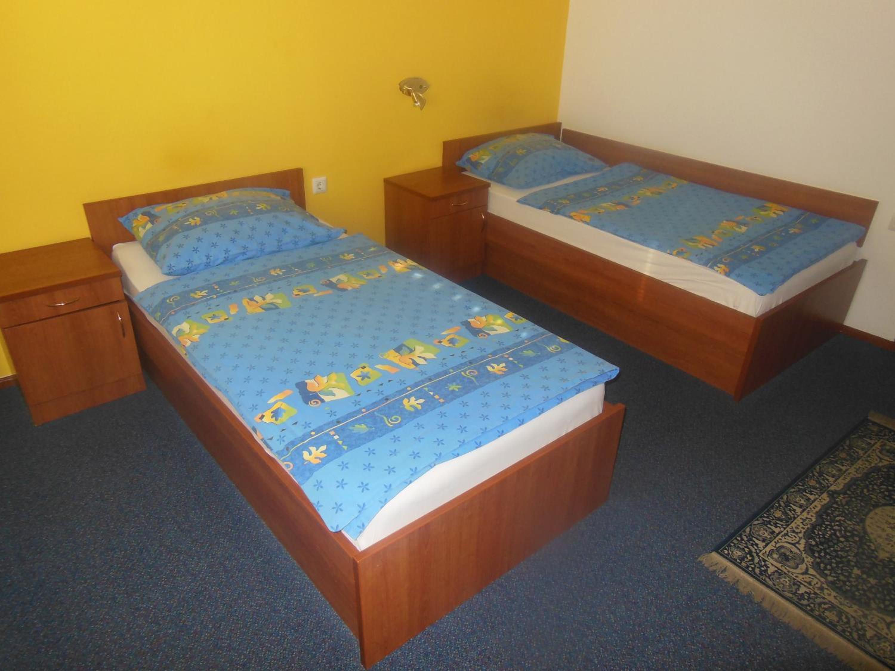 Economy Double or Twin Room - Photo 12