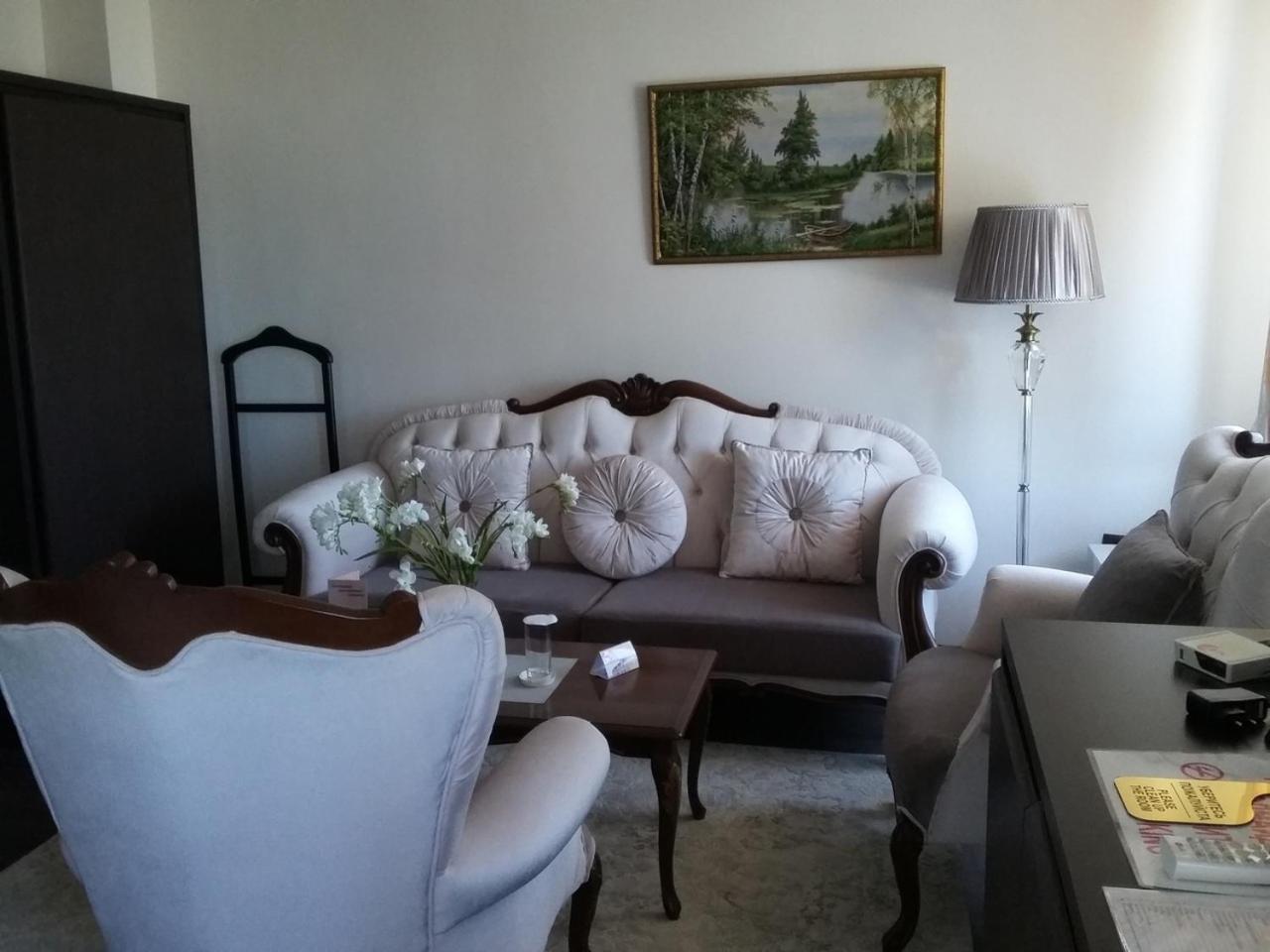 One-Bedroom Suite photo 3