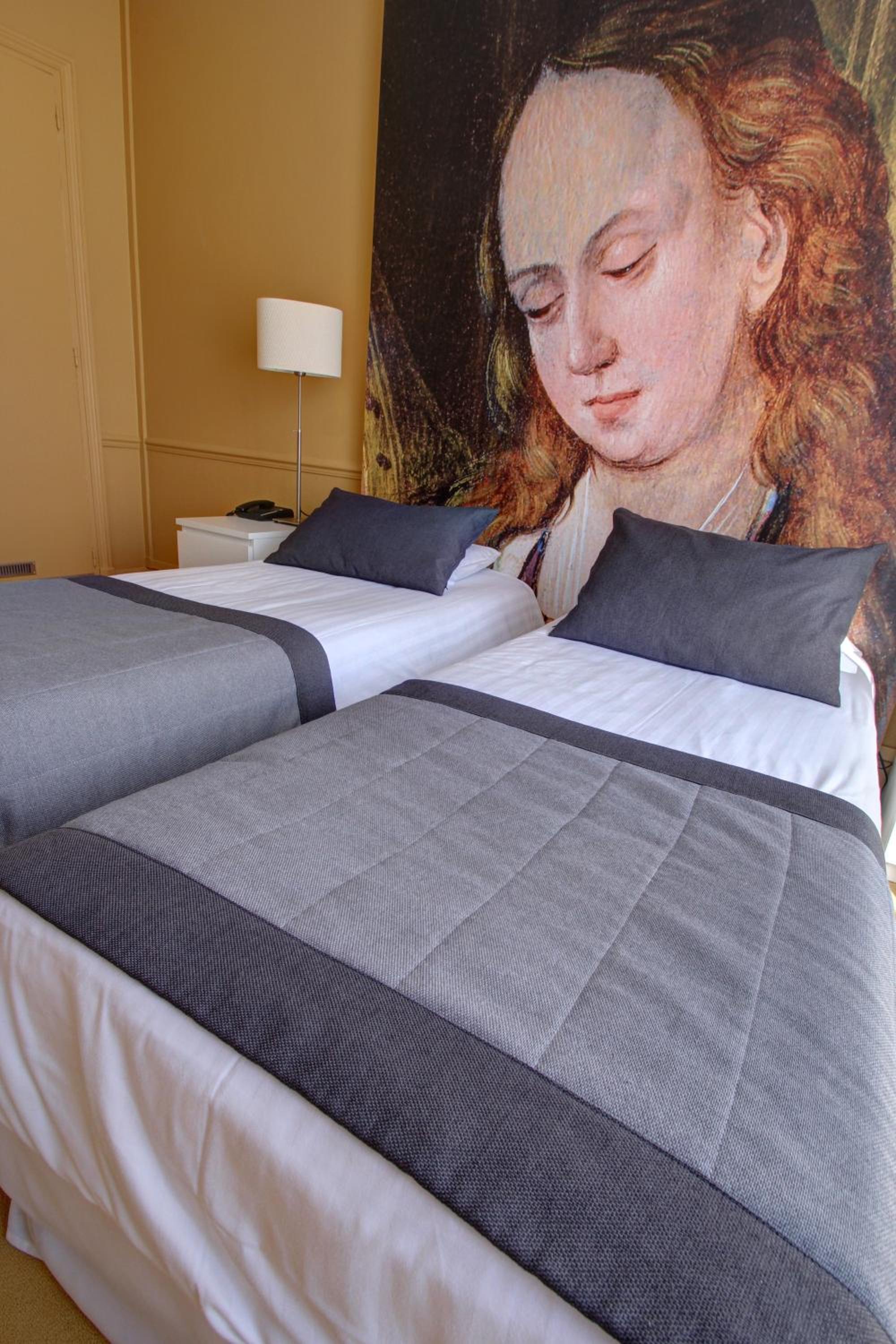 Standard Twin Room photo 2