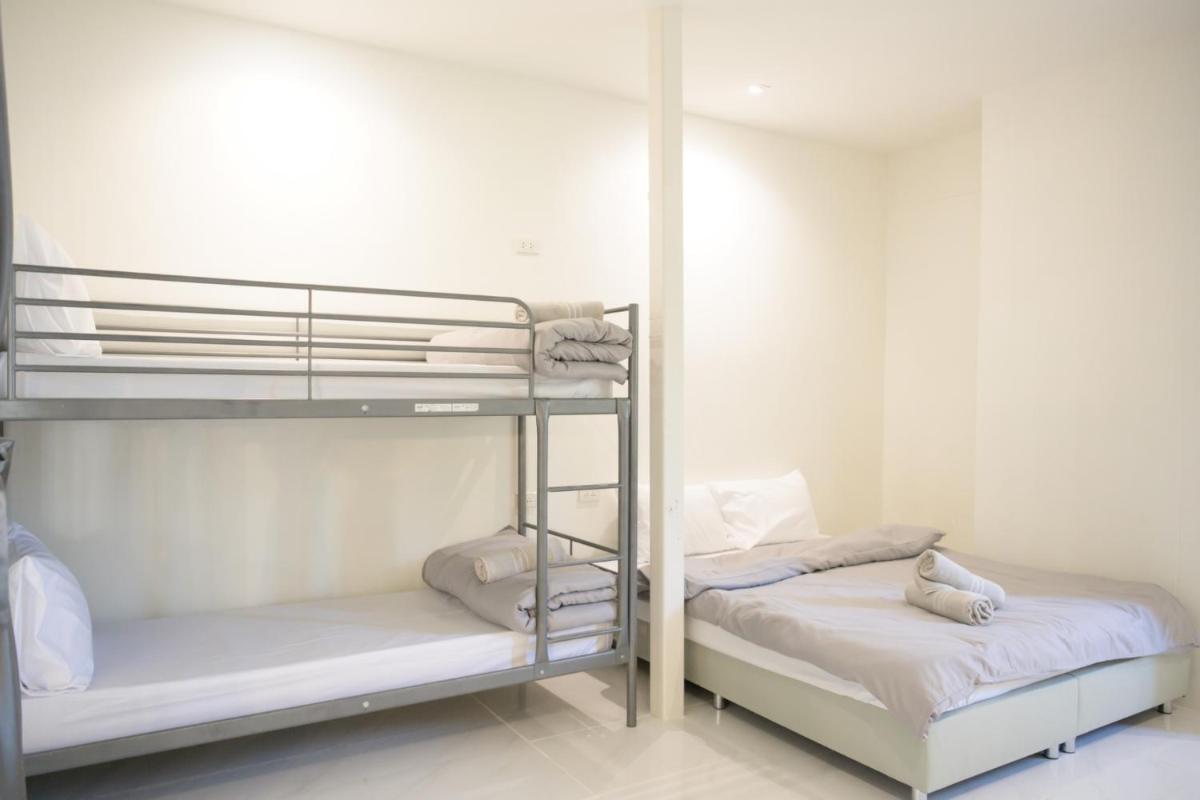 Deluxe Quadruple Room