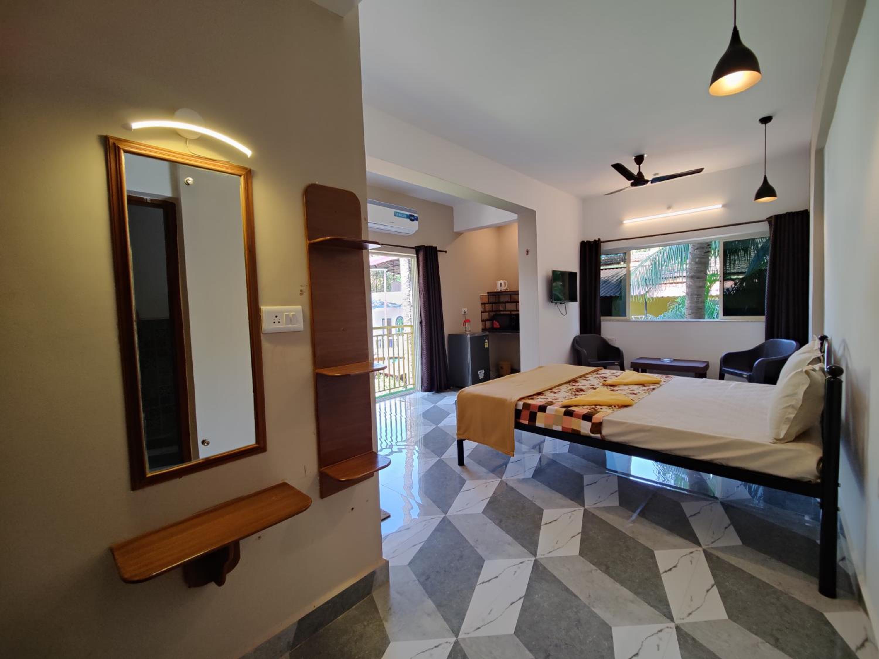 King Room with Balcony photo 1