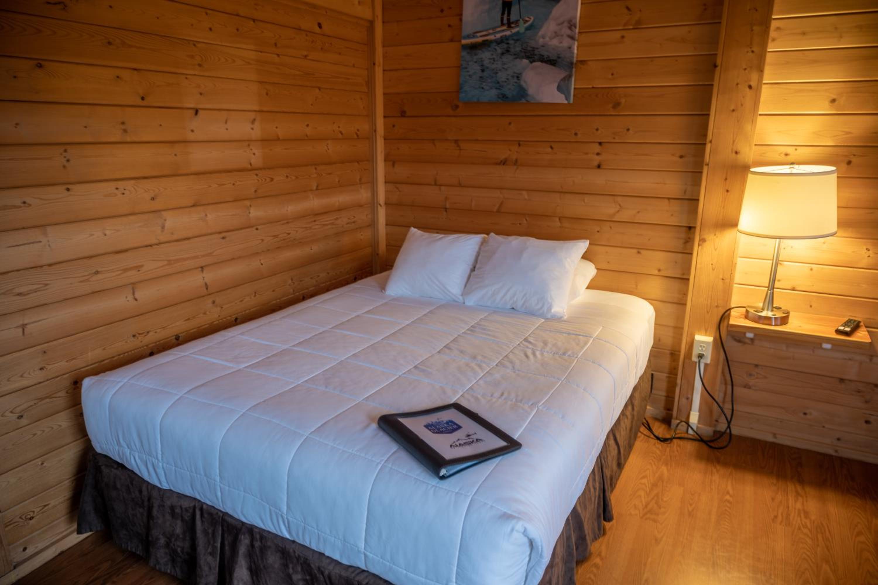 Queen Room photo 1