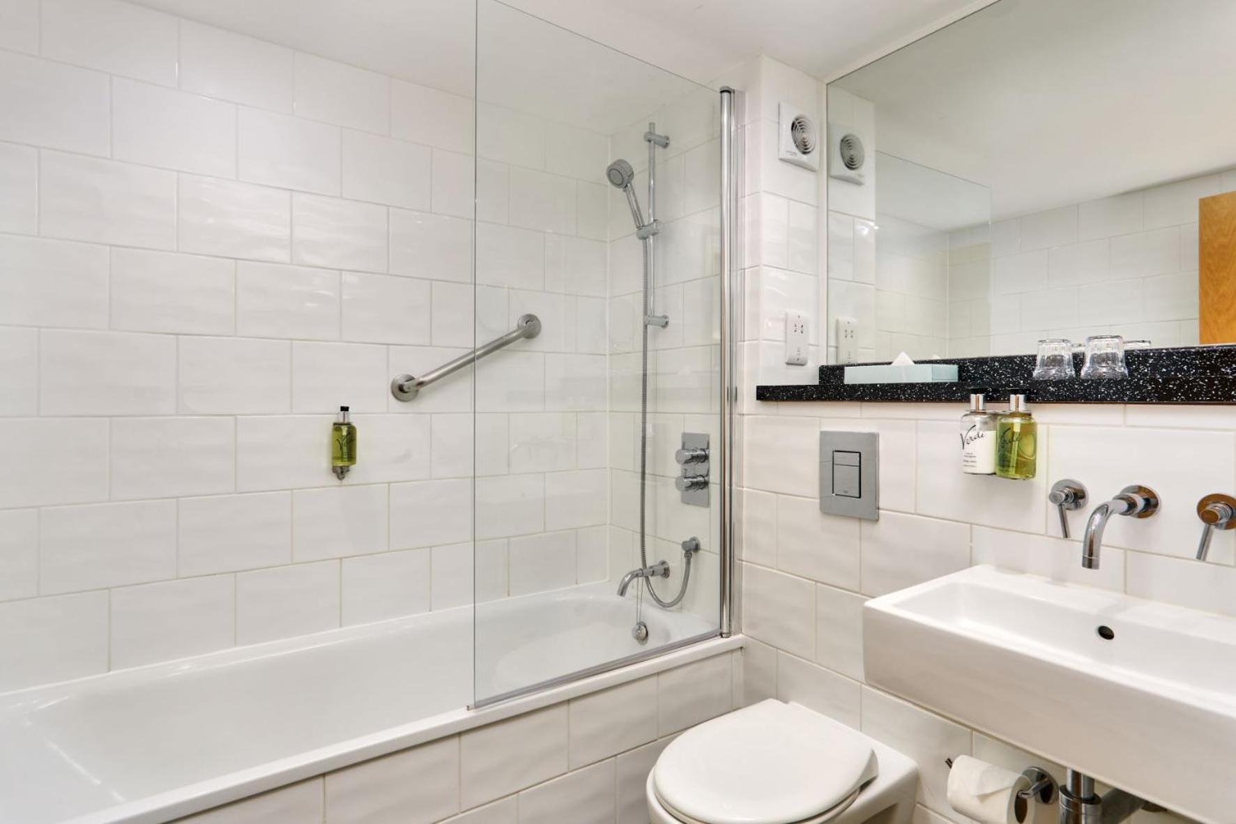 Deluxe Single Room photo 3