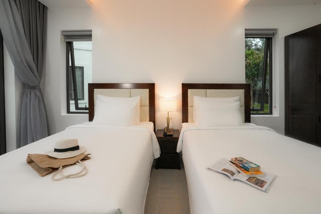 Deluxe Double or Twin Room with Pool View - Photo 4
