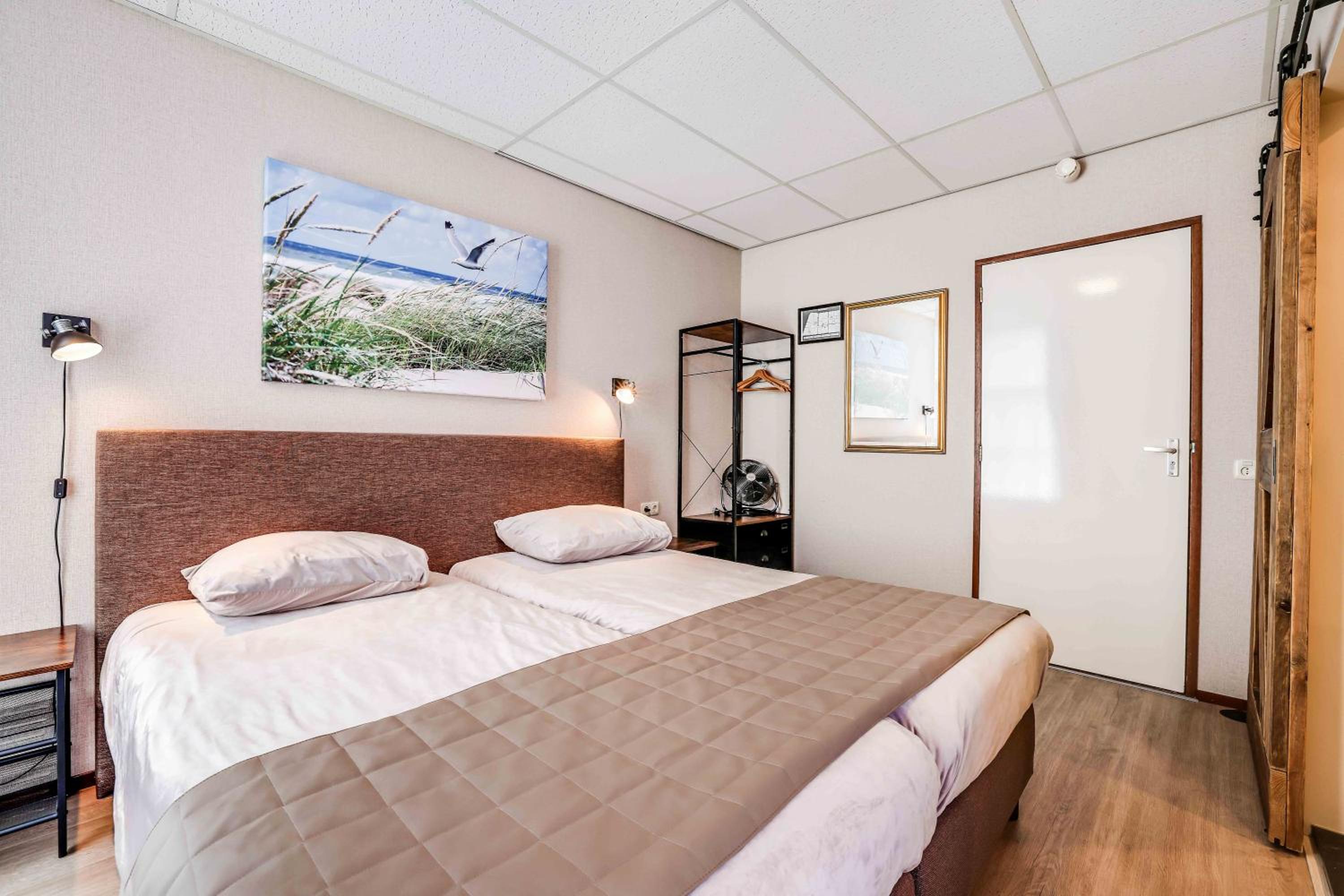 Double or Twin Room - Photo 1