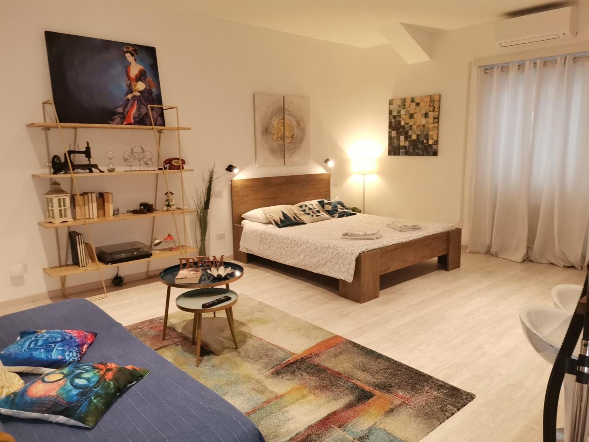 Studio Apartment