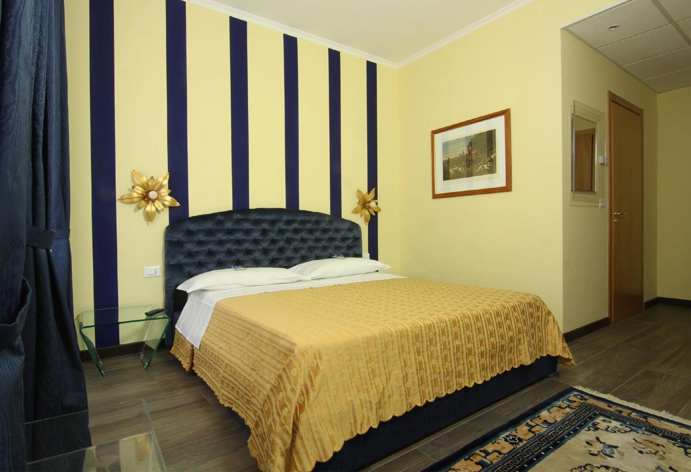 Triple Room - Photo 14