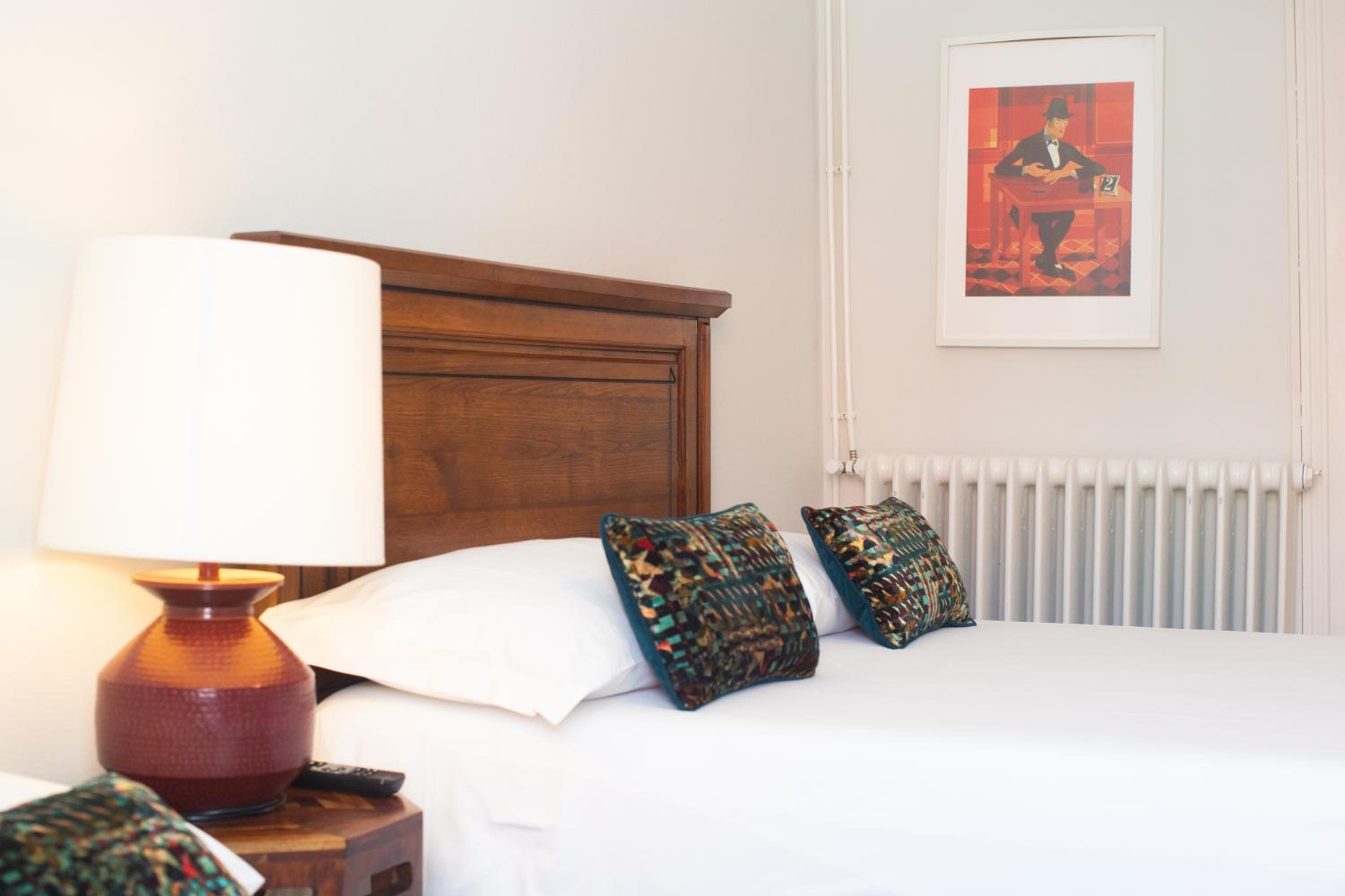 Quadruple Room with Private Bathroom - Photo 2