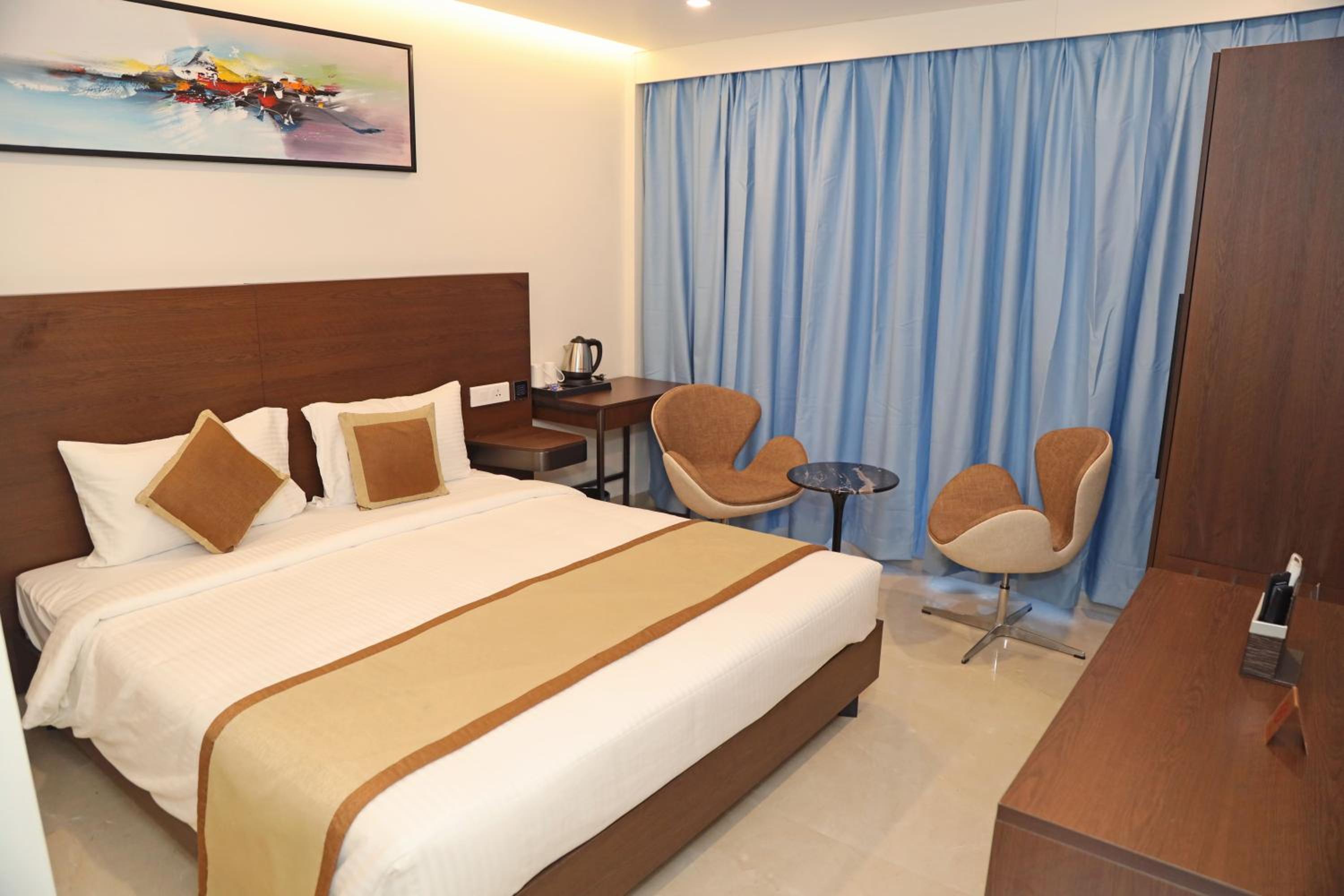 Deluxe Room - Photo 4