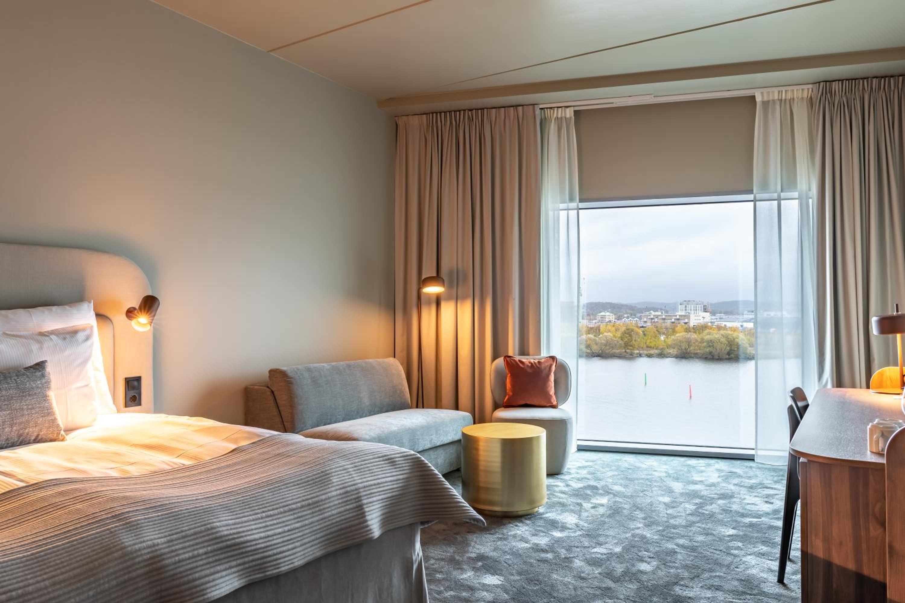 Deluxe Room - Photo 1