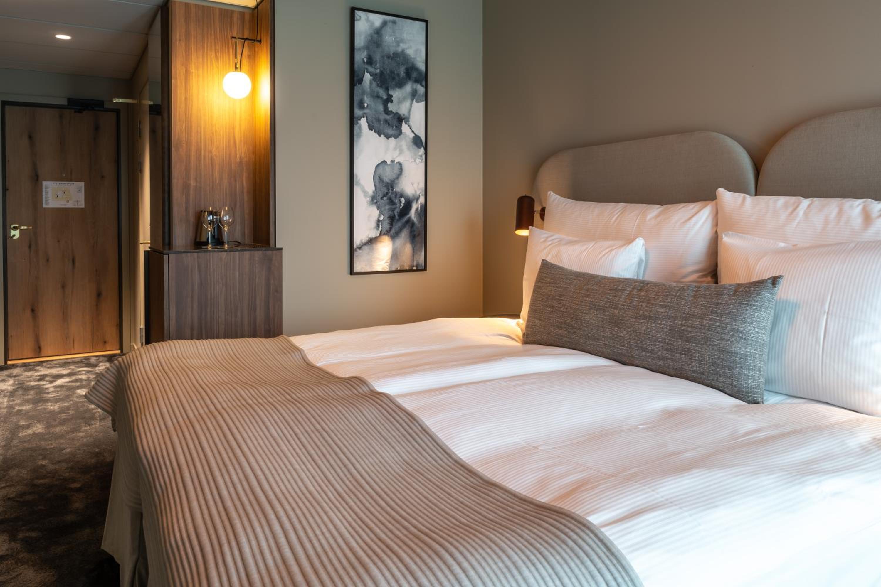 Standard Double Room - Photo 2