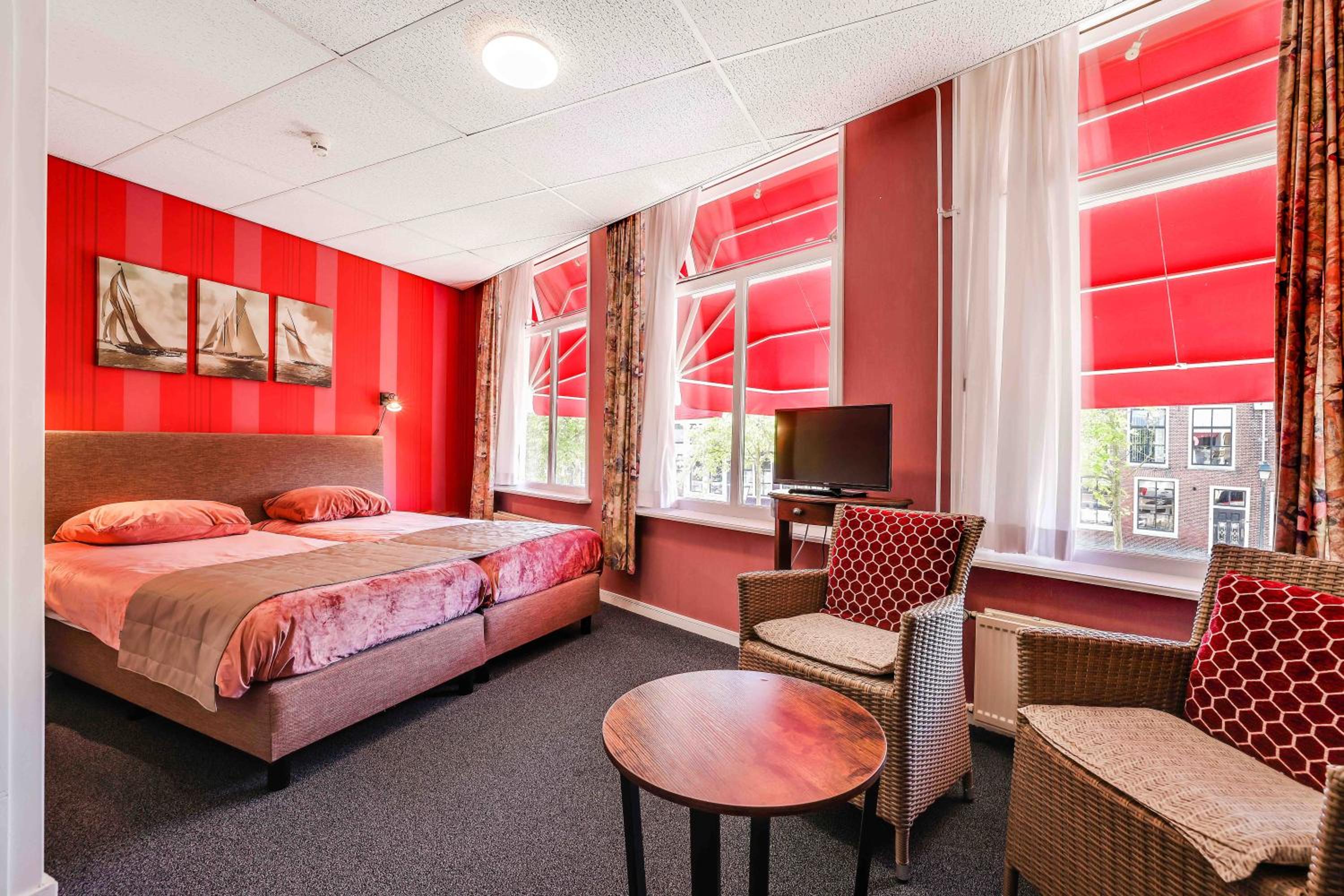 Spacious Double or Twin Room - Photo 3