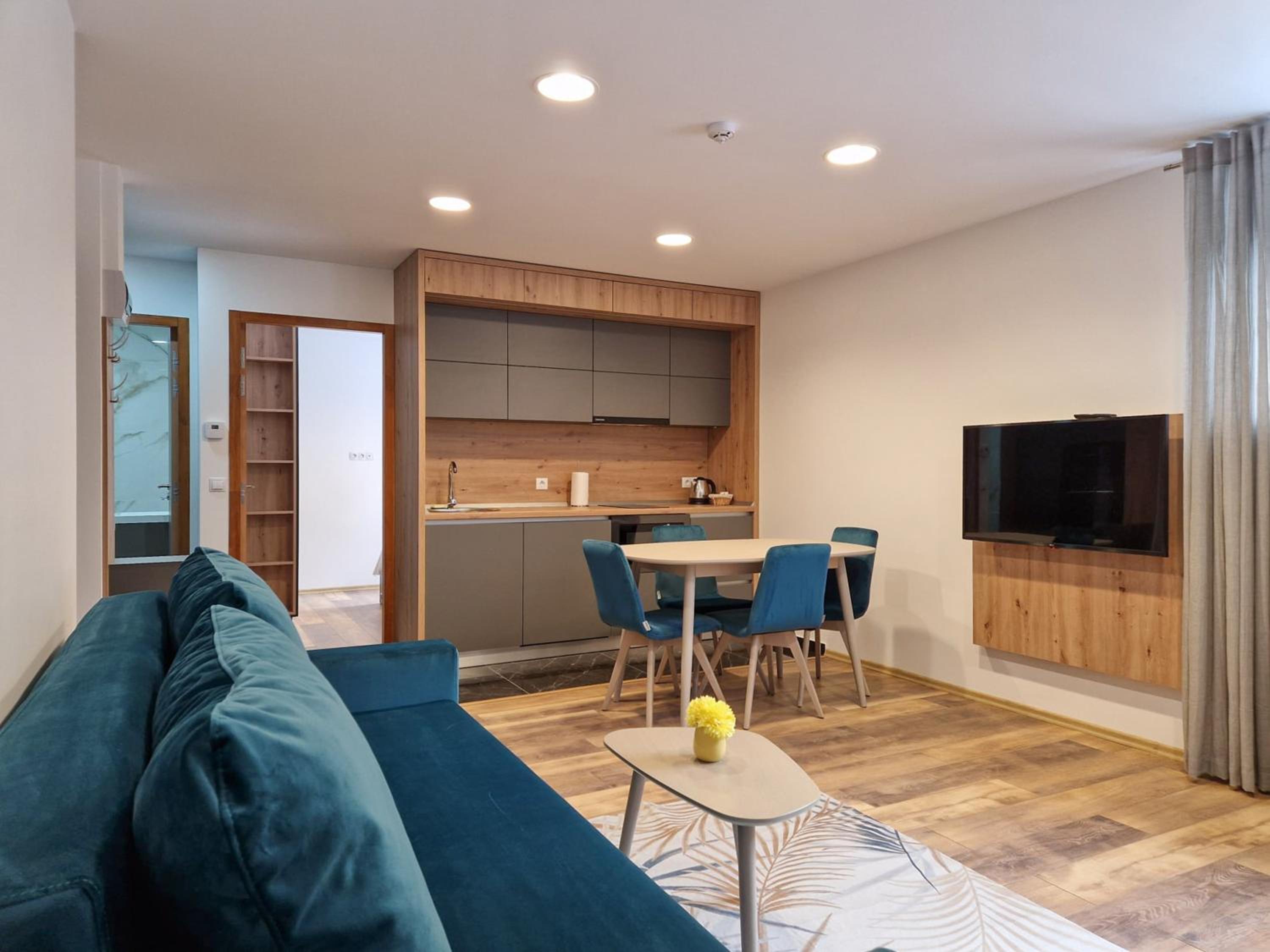 Apartment - Ground Floor - Photo 3