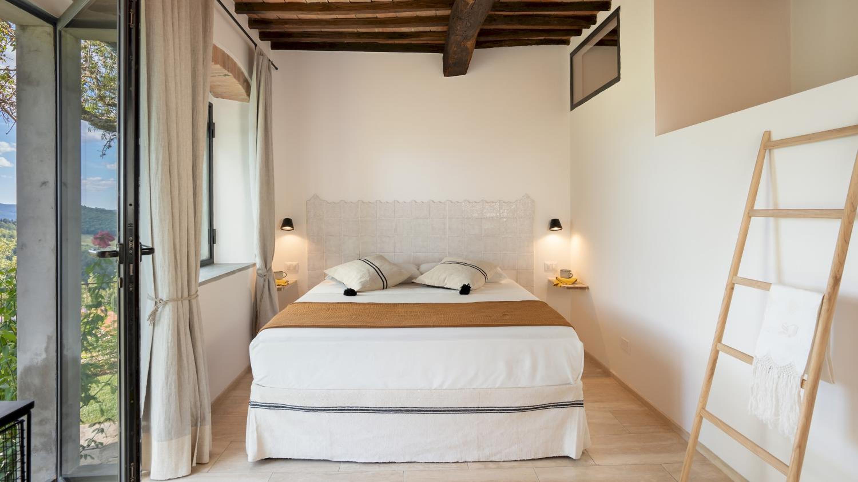 Three-Bedroom Villa photo 1