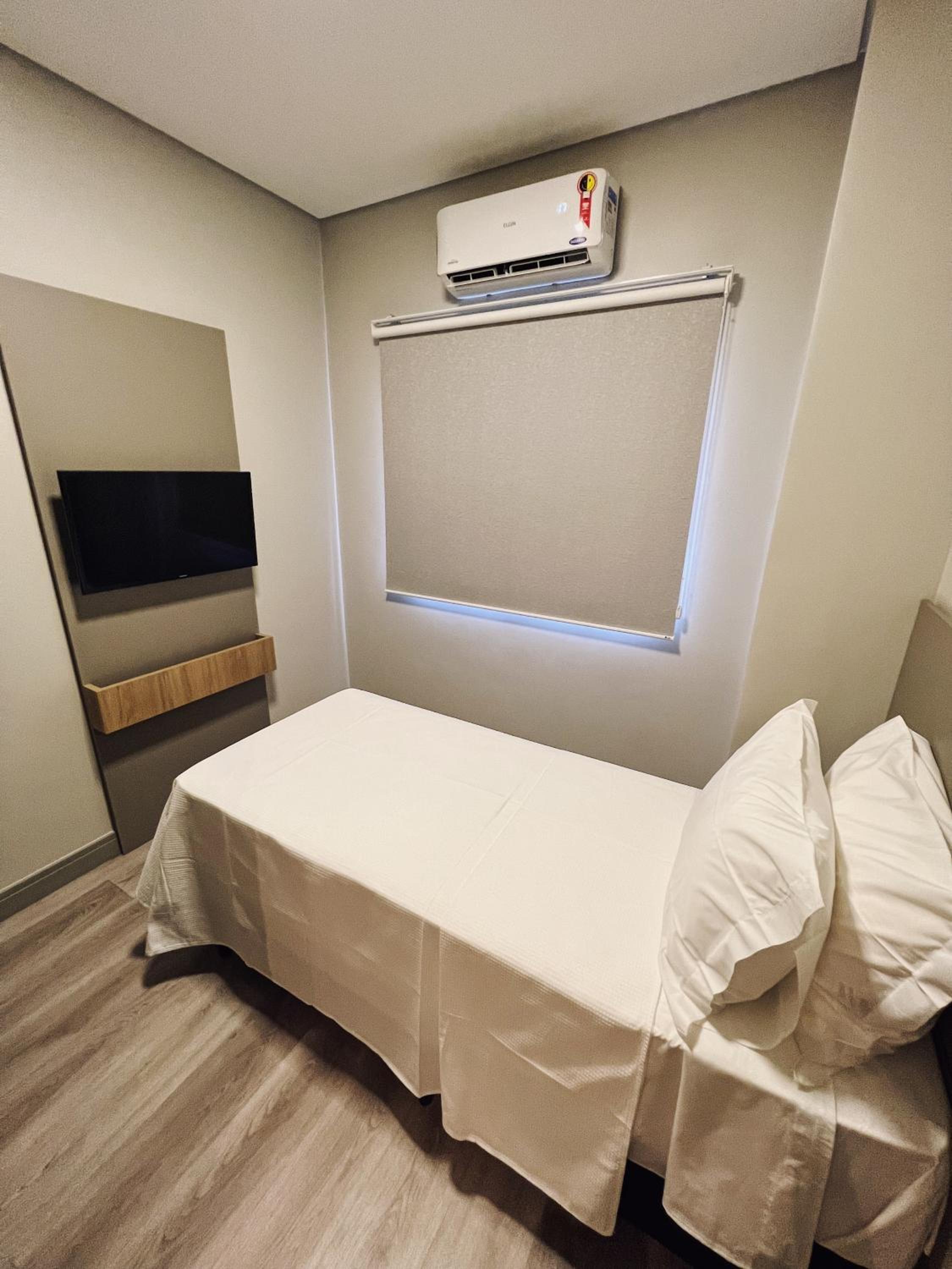 Single Room photo 2