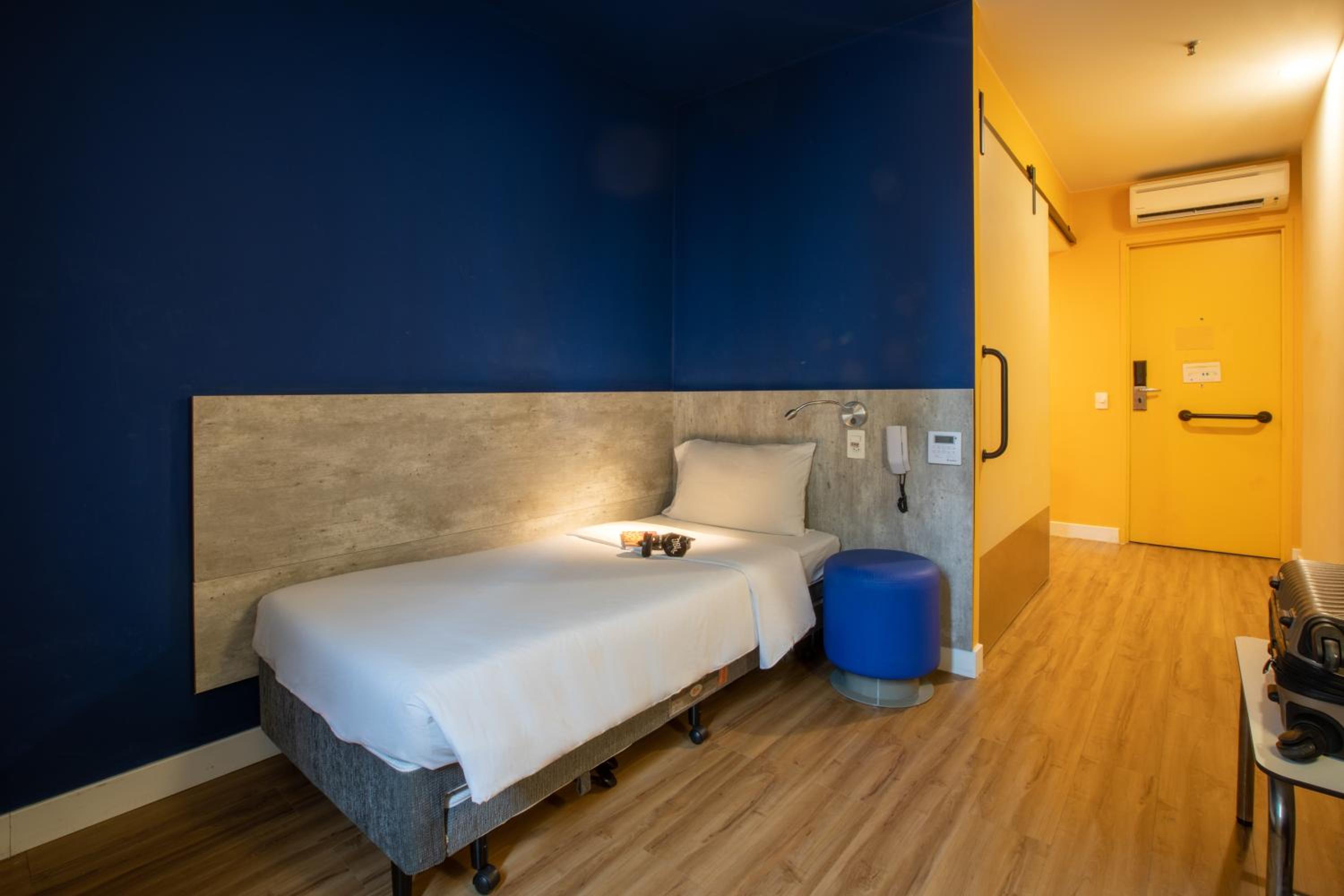 Double Room - Mobility Access thumbnail 5