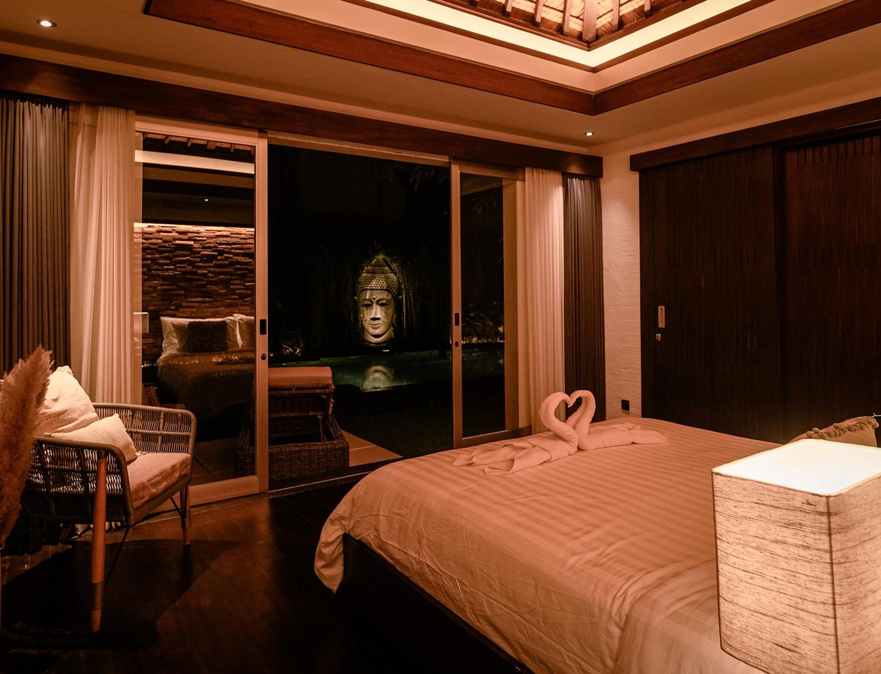 Two-Bedroom Villa - Photo 4