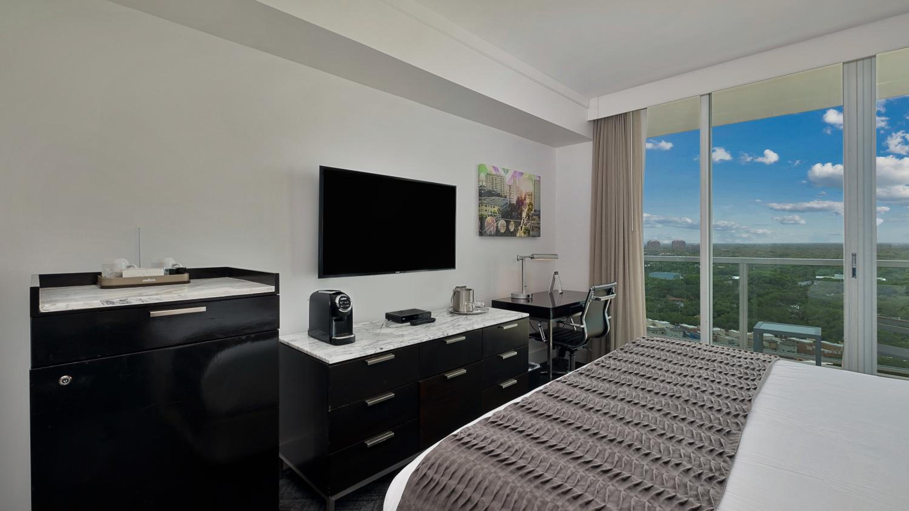 King Room with Balcony and Bay View photo 1