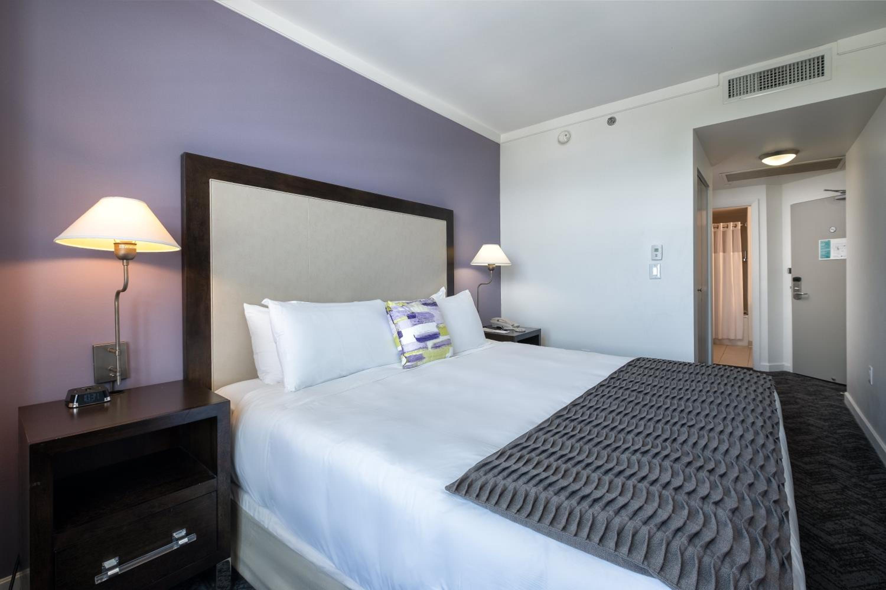 King Room with City View photo 2
