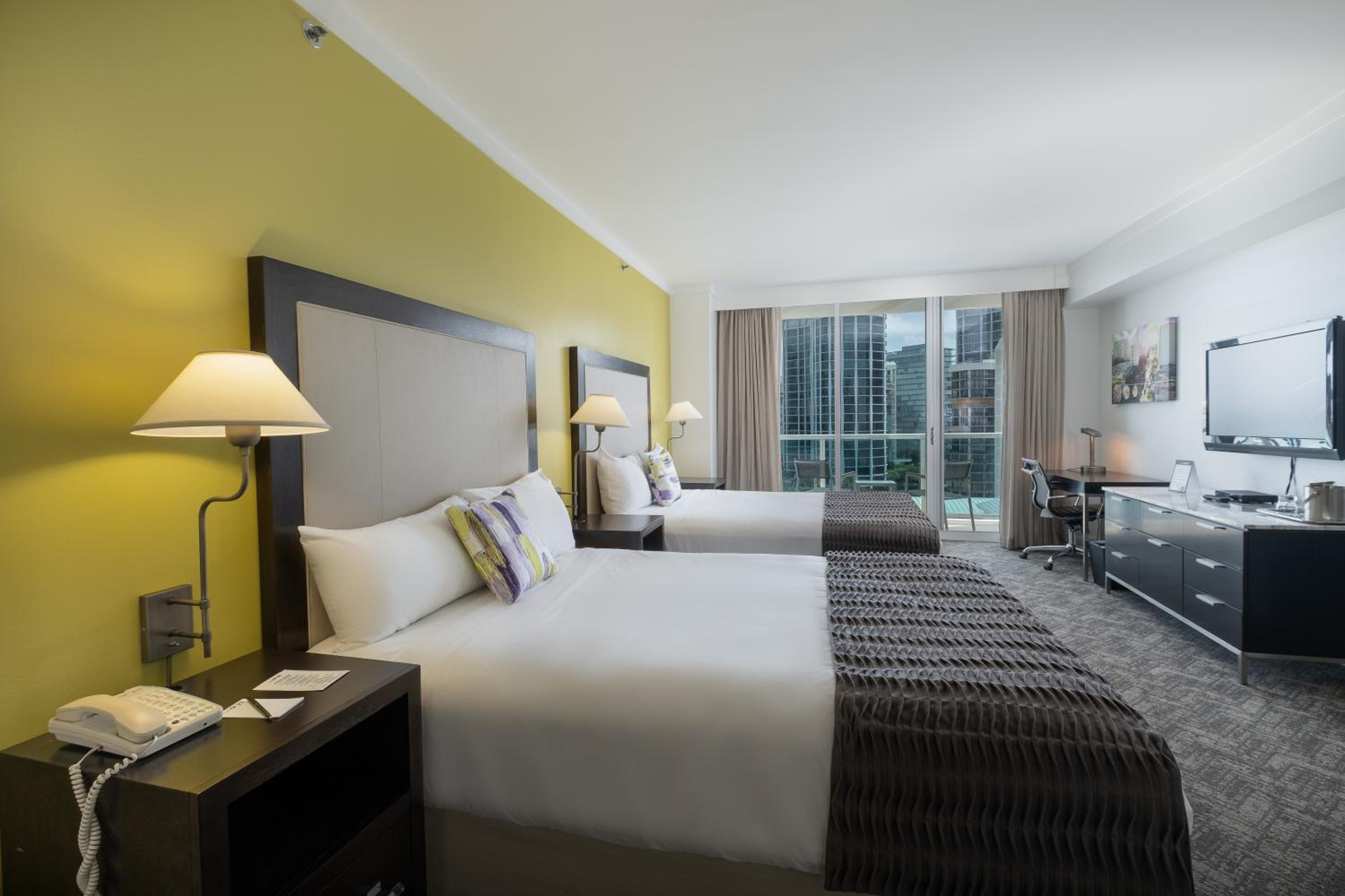 Queen Room with Two Queen Beds and City View photo 1