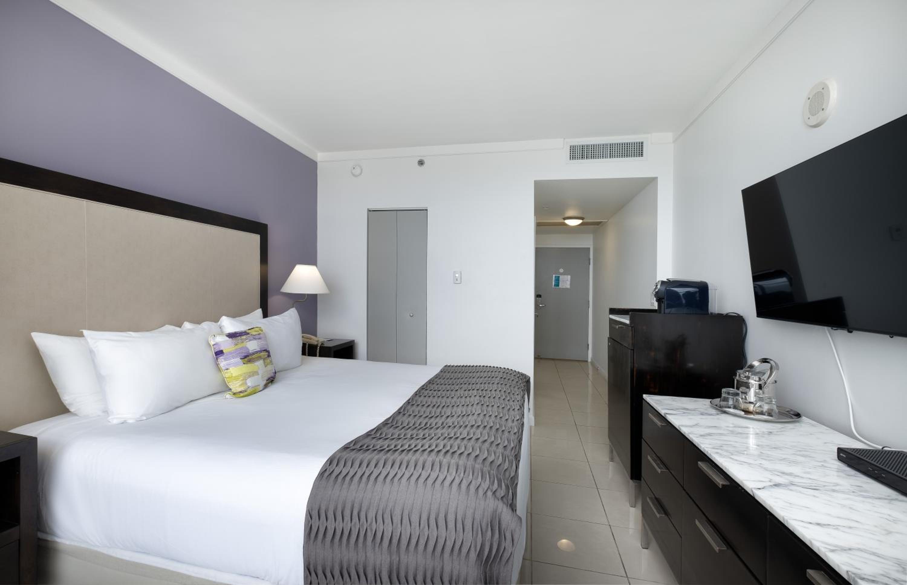 King Room with Bay View photo 2