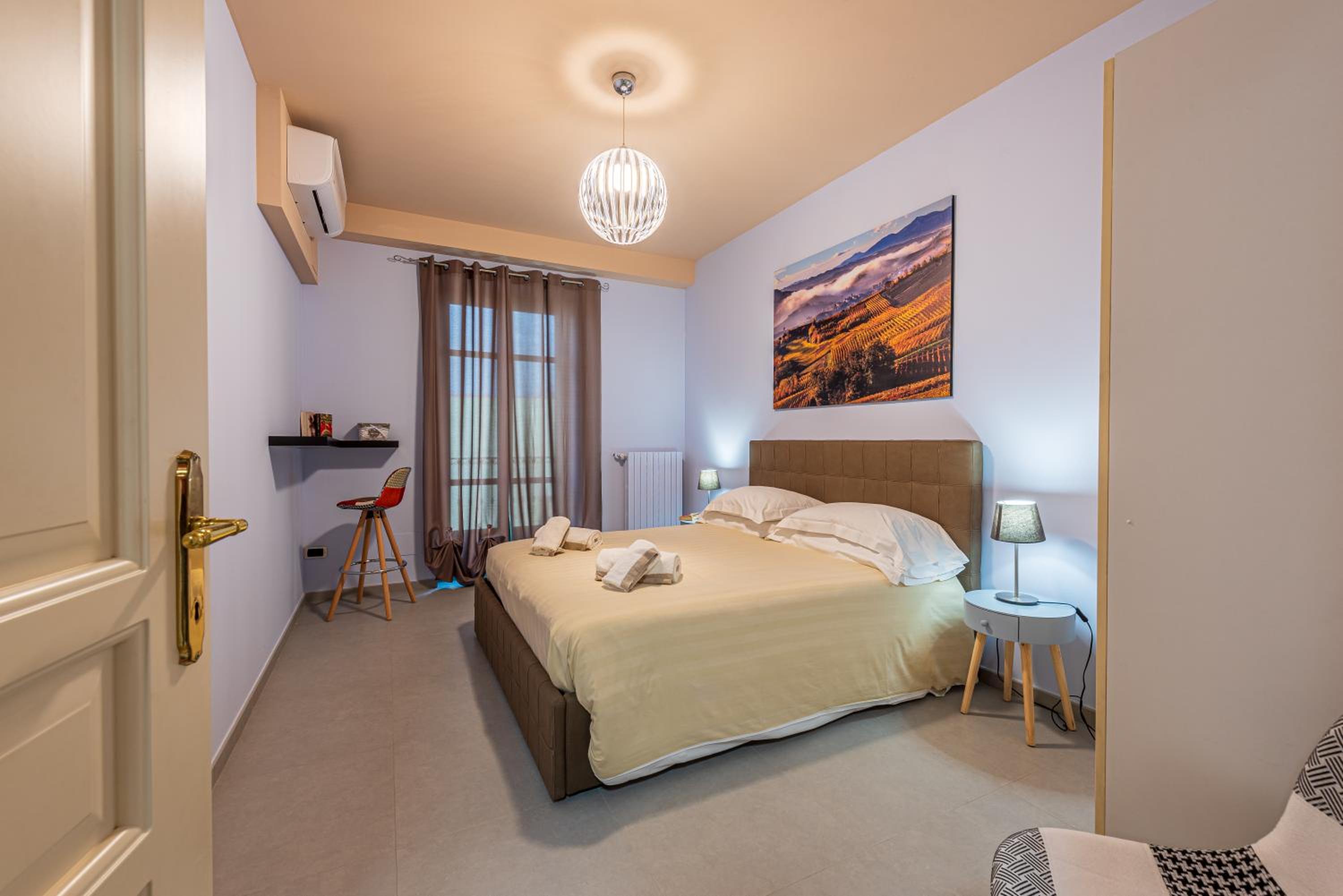 Three-Bedroom Apartment with Balcony photo 1