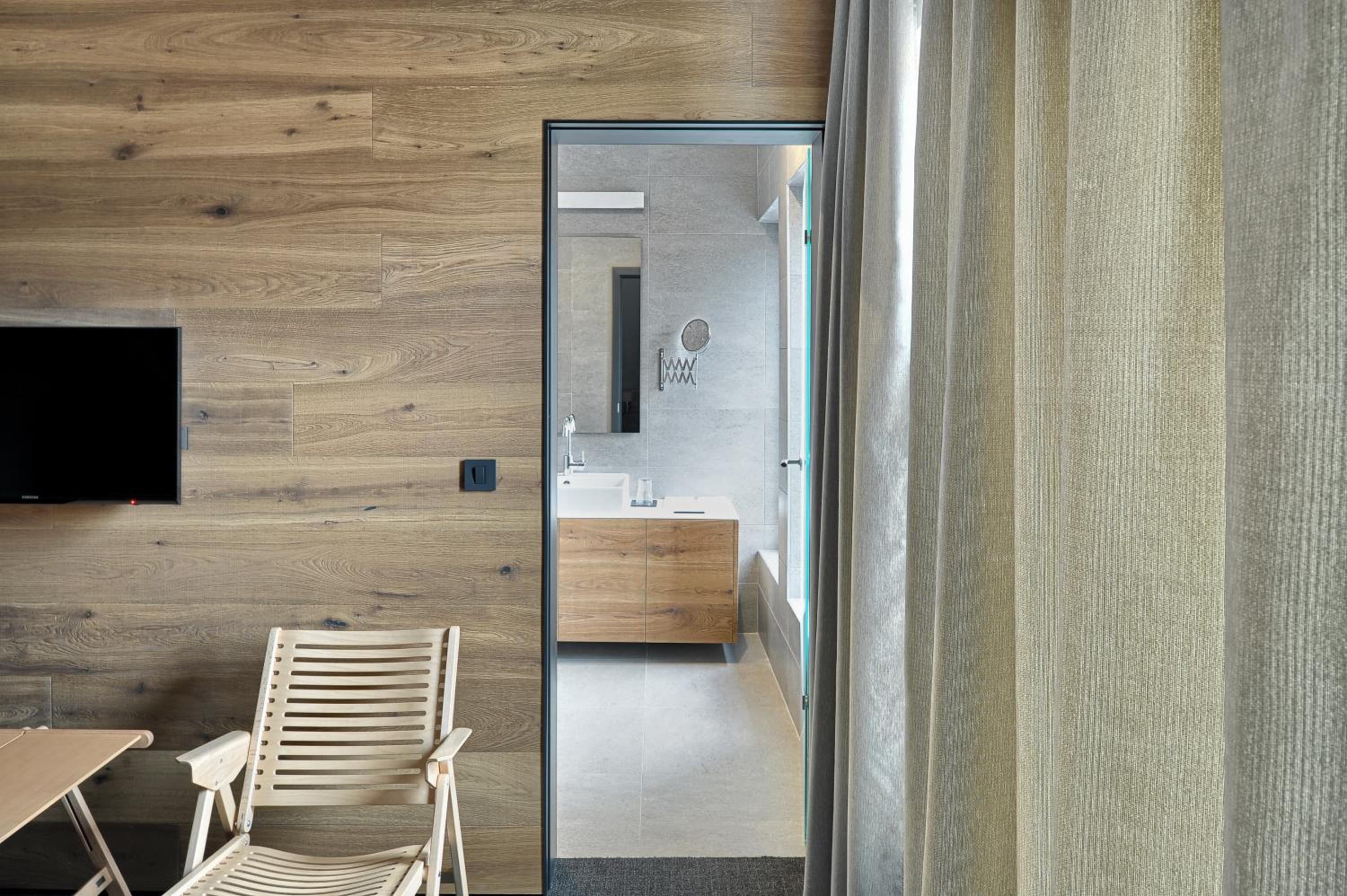 Deluxe Double Or Twin Room With Garden View photo 3