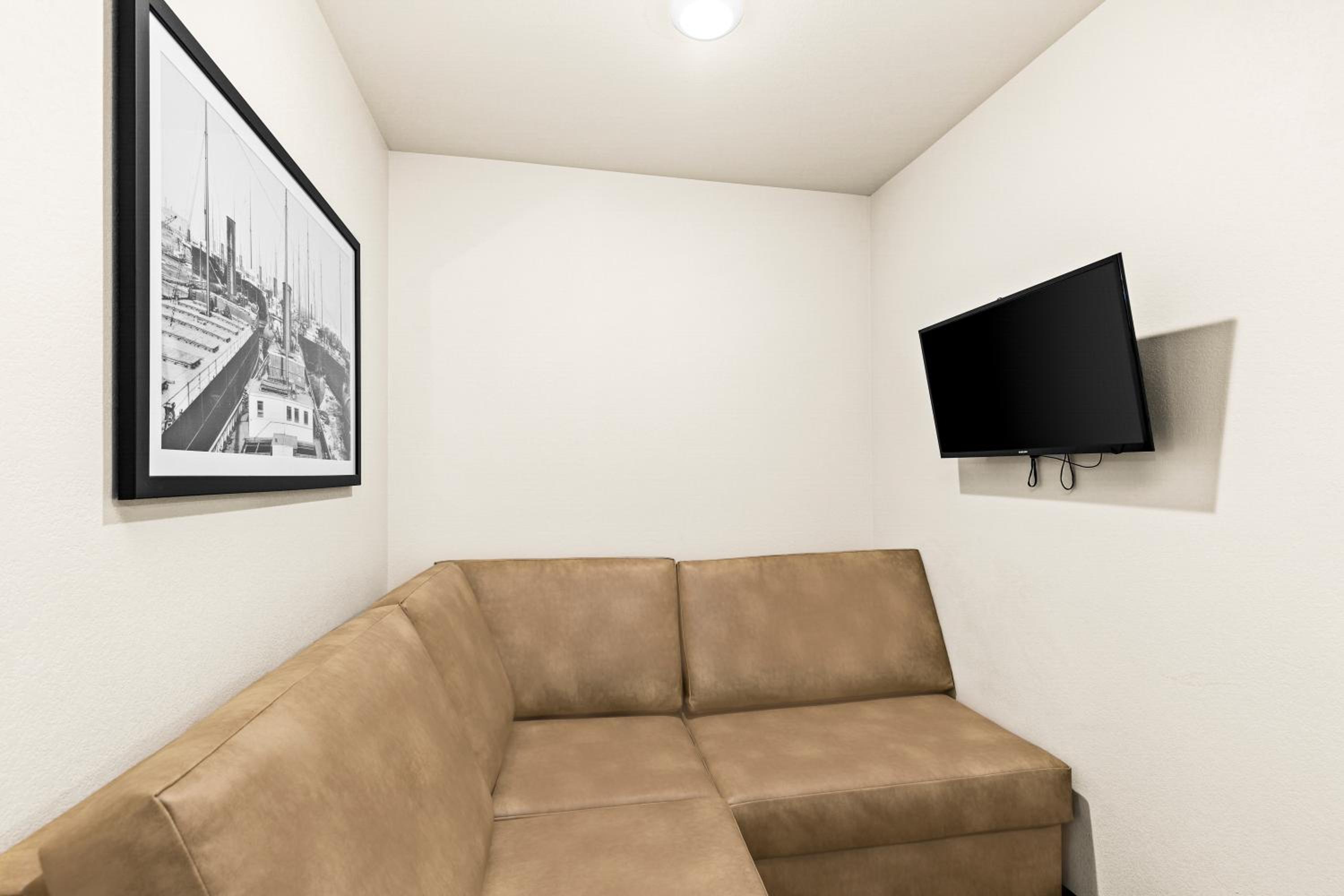 Queen Studio - Photo 3