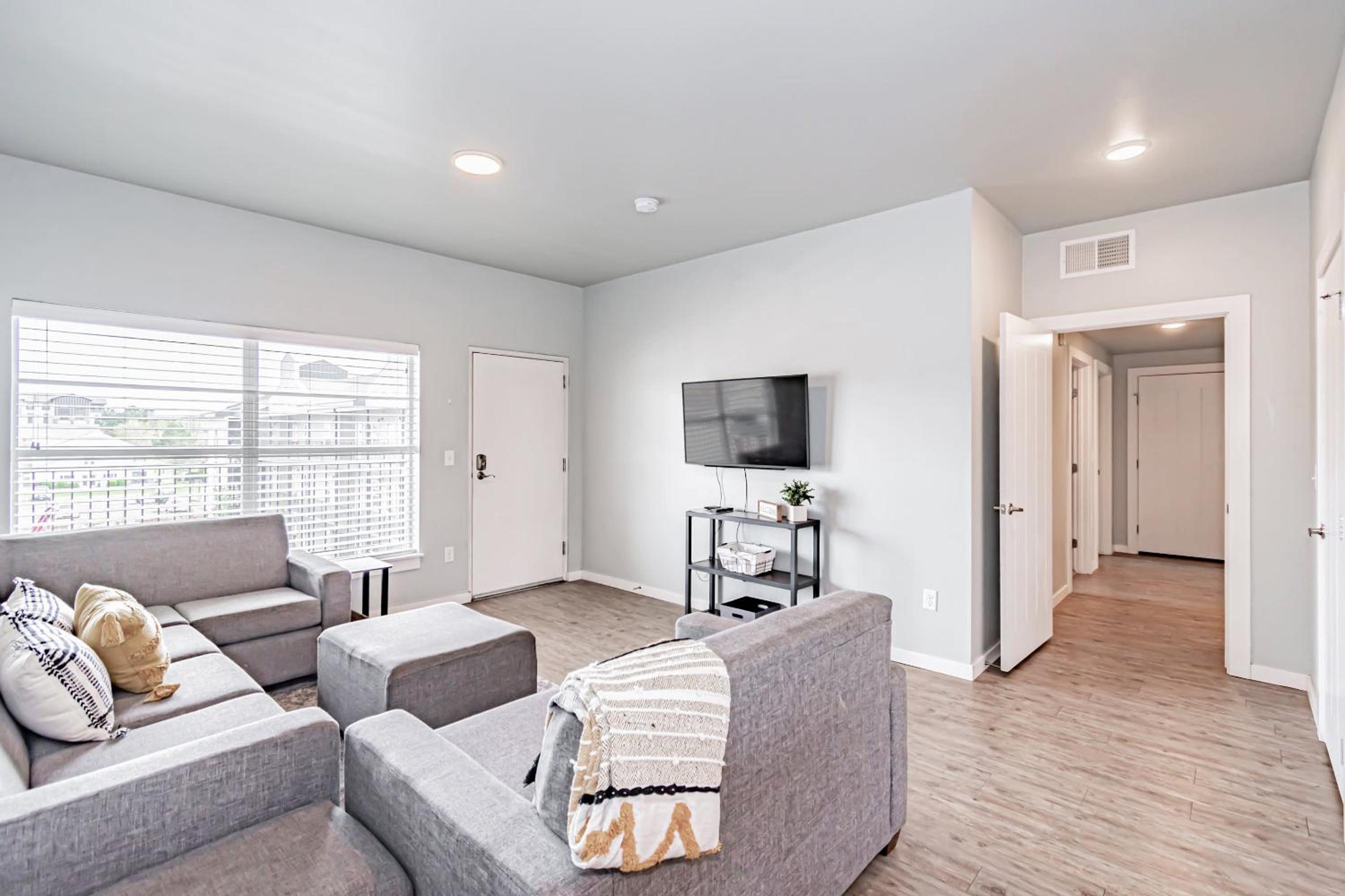 Apartment photo 1