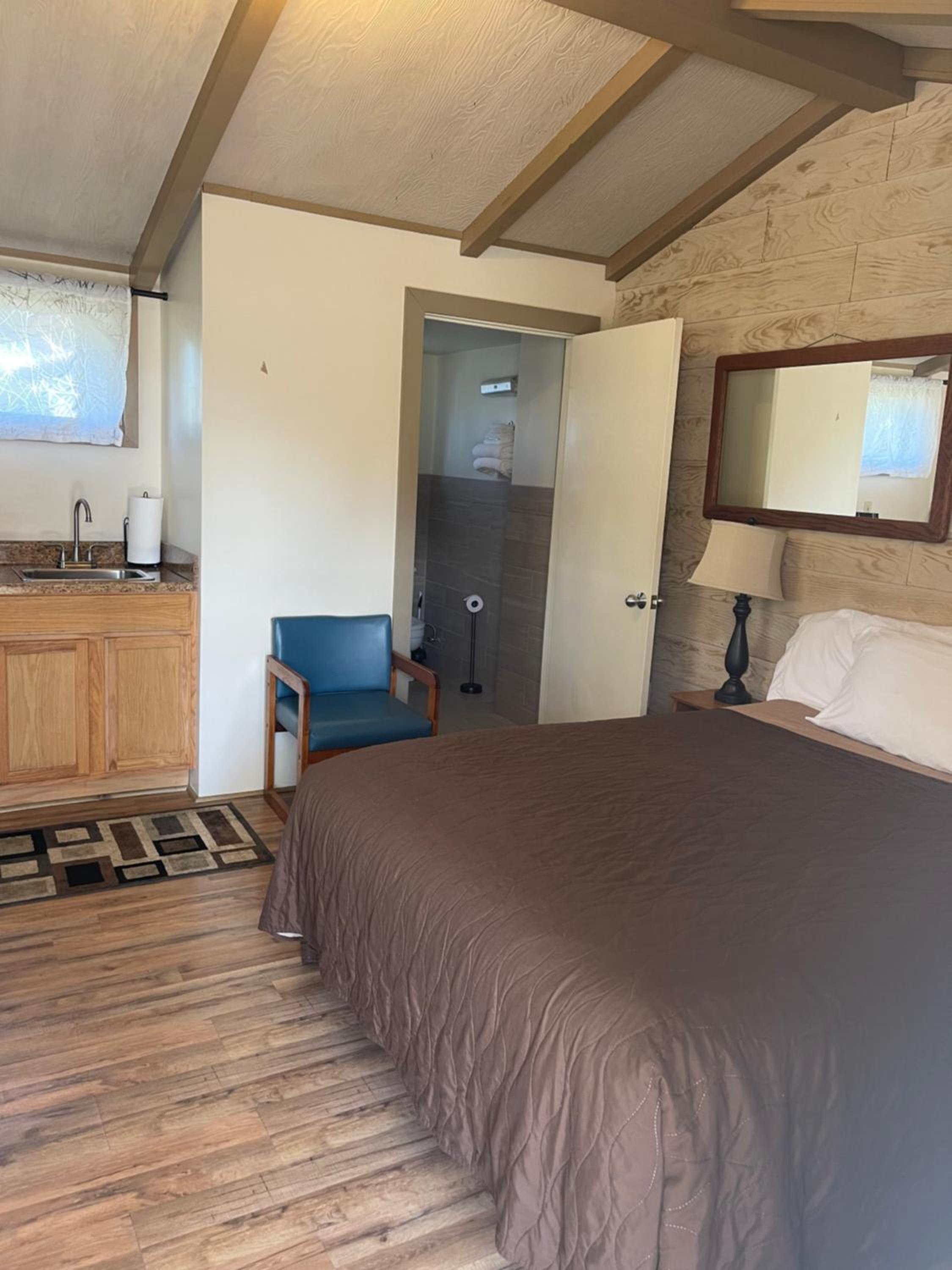 Queen Room