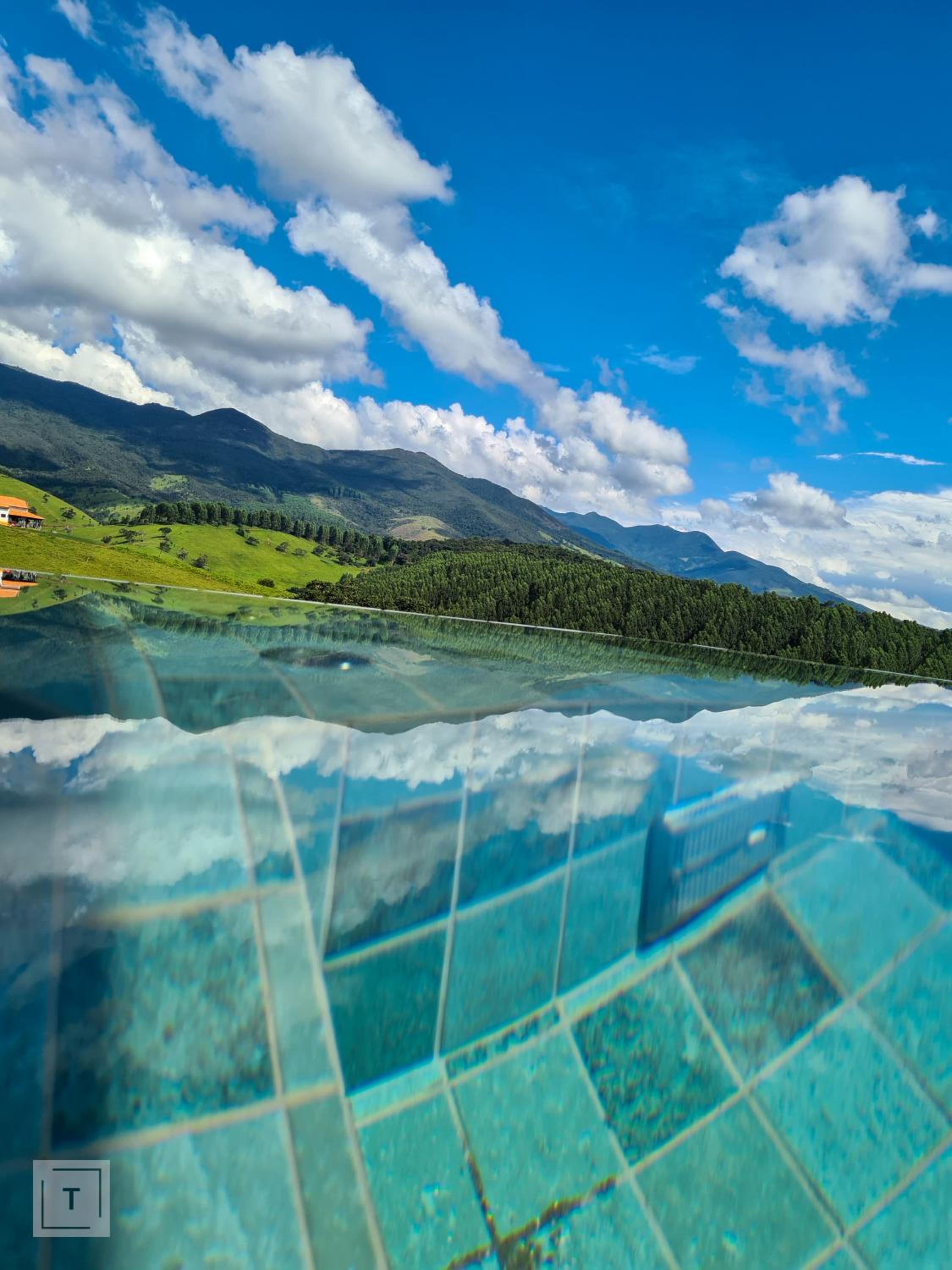 Villa with Private Pool - Photo 37