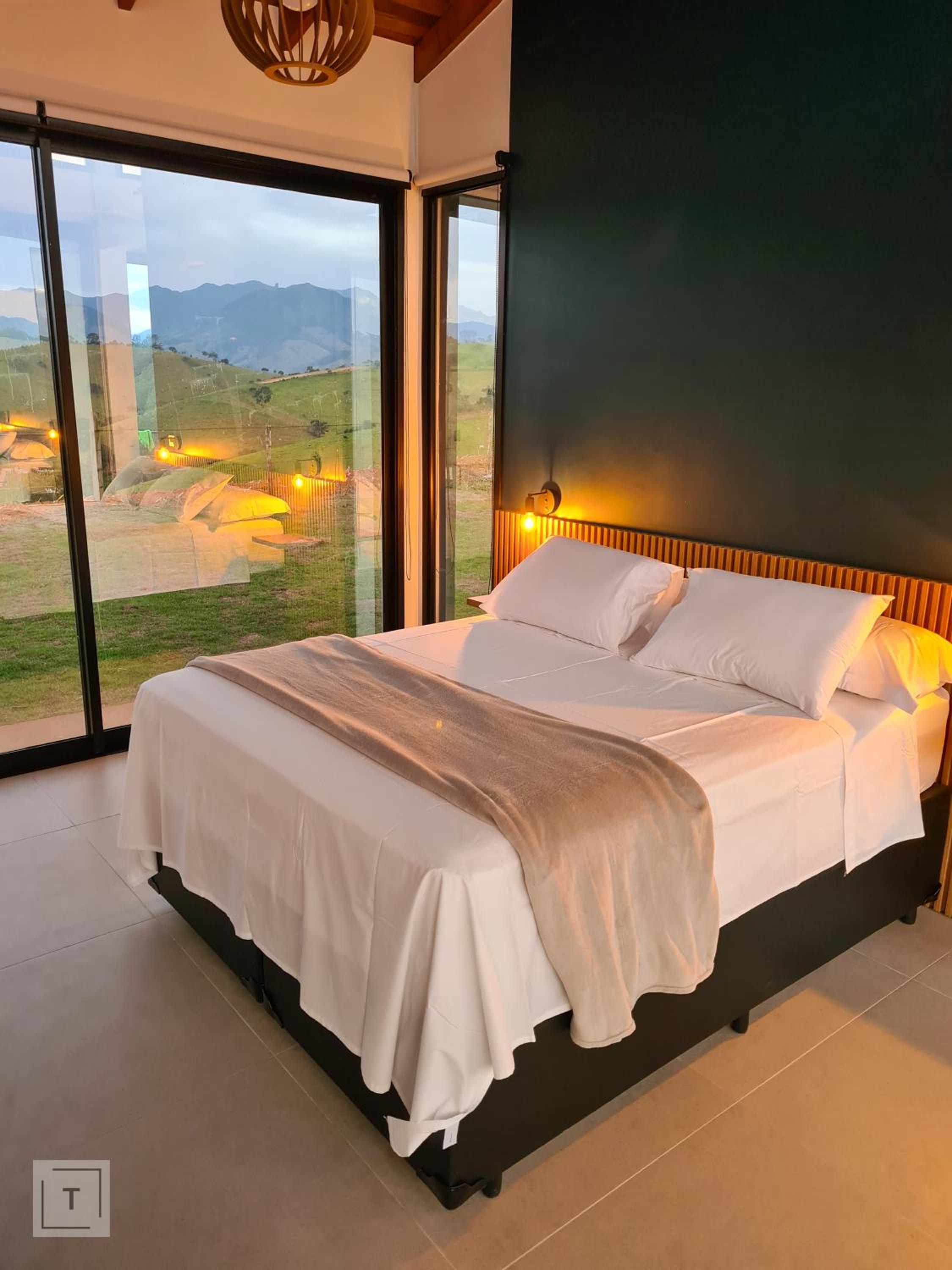 Villa with Private Pool - Photo 1