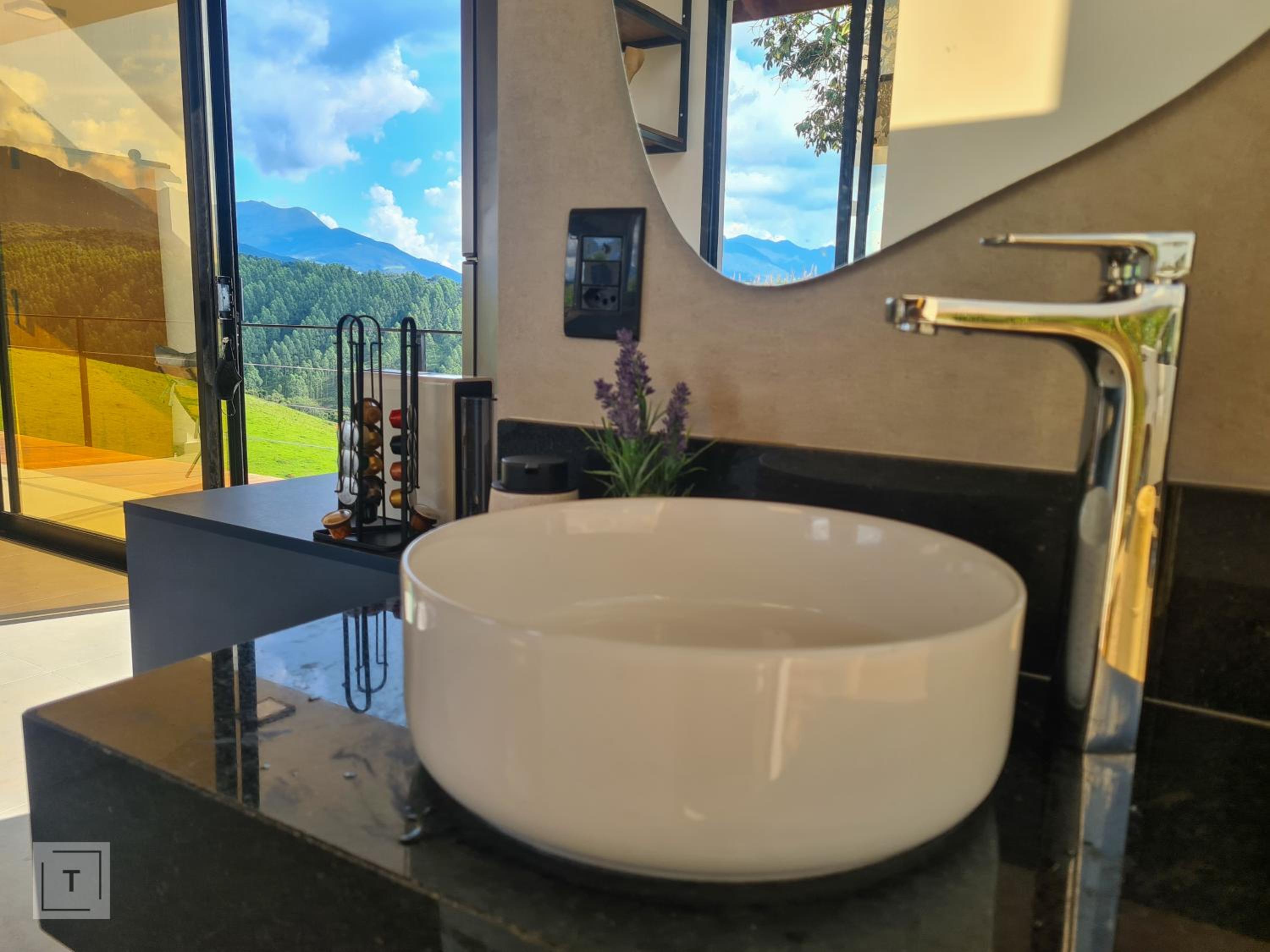 Villa with Private Pool - Photo 34