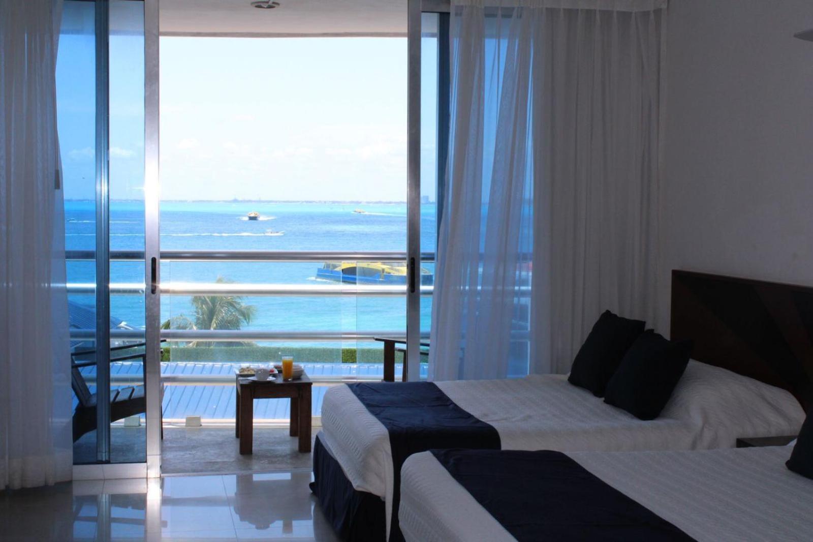 Deluxe Bay view with Double beds - Photo 7