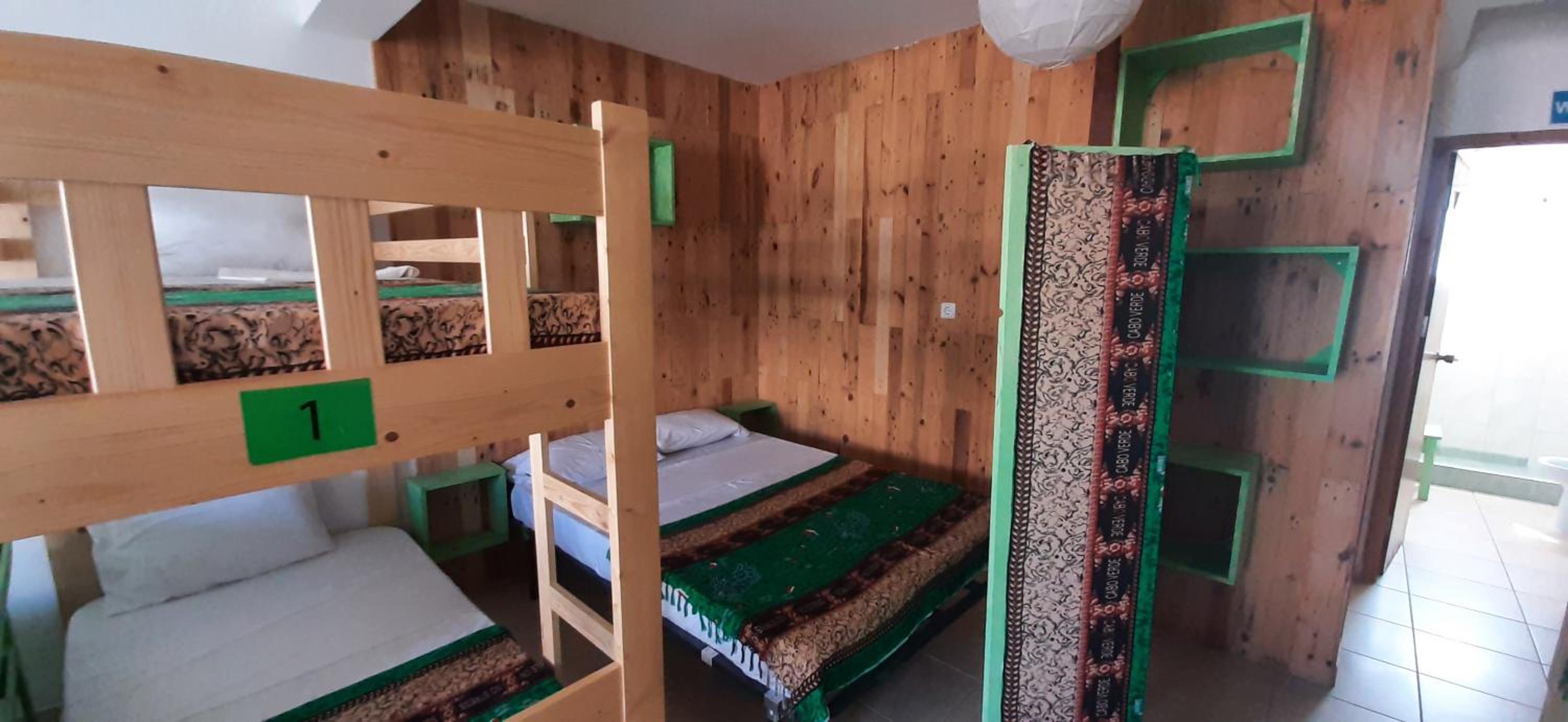 Bed In 10-Bed Mixed Dormitory Room photo 1