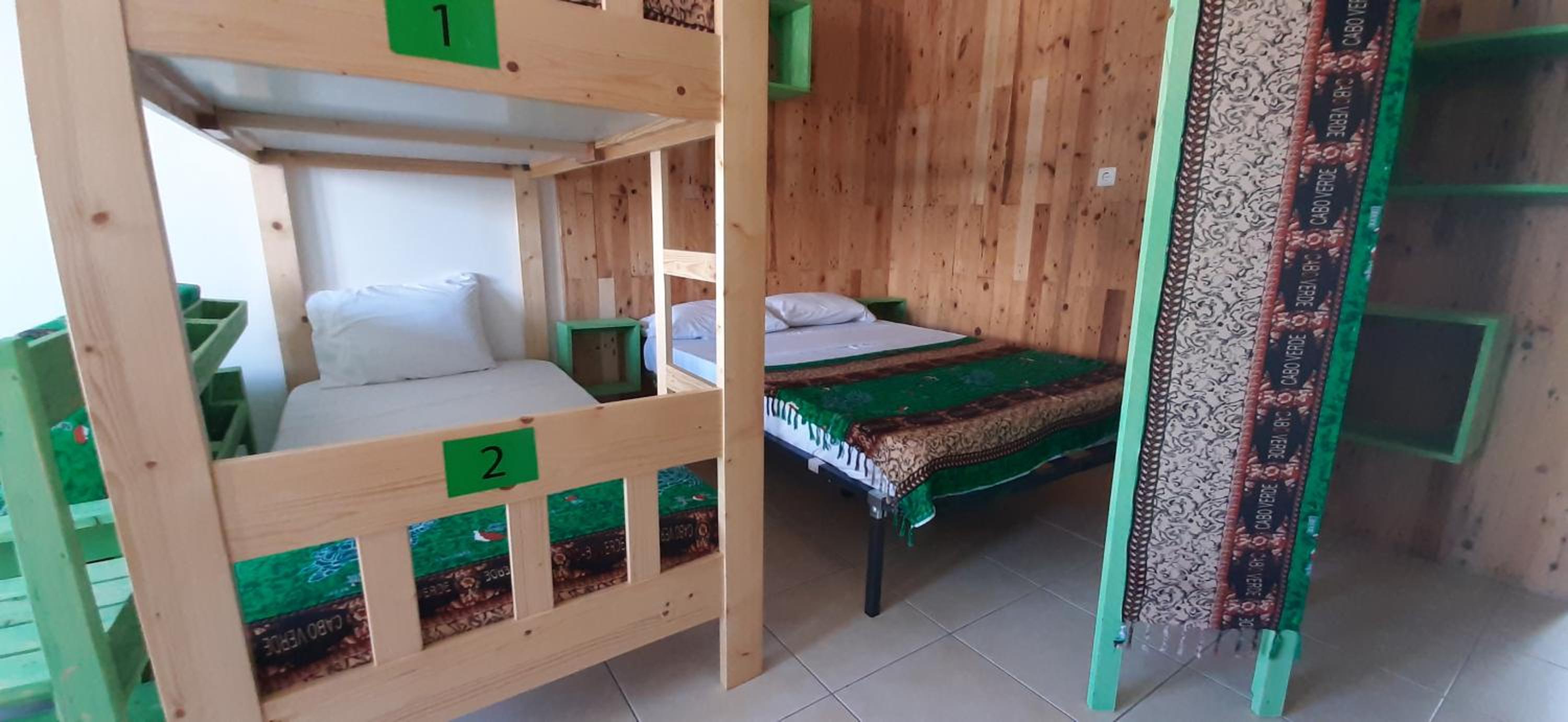 Bed In 10-Bed Mixed Dormitory Room photo 2