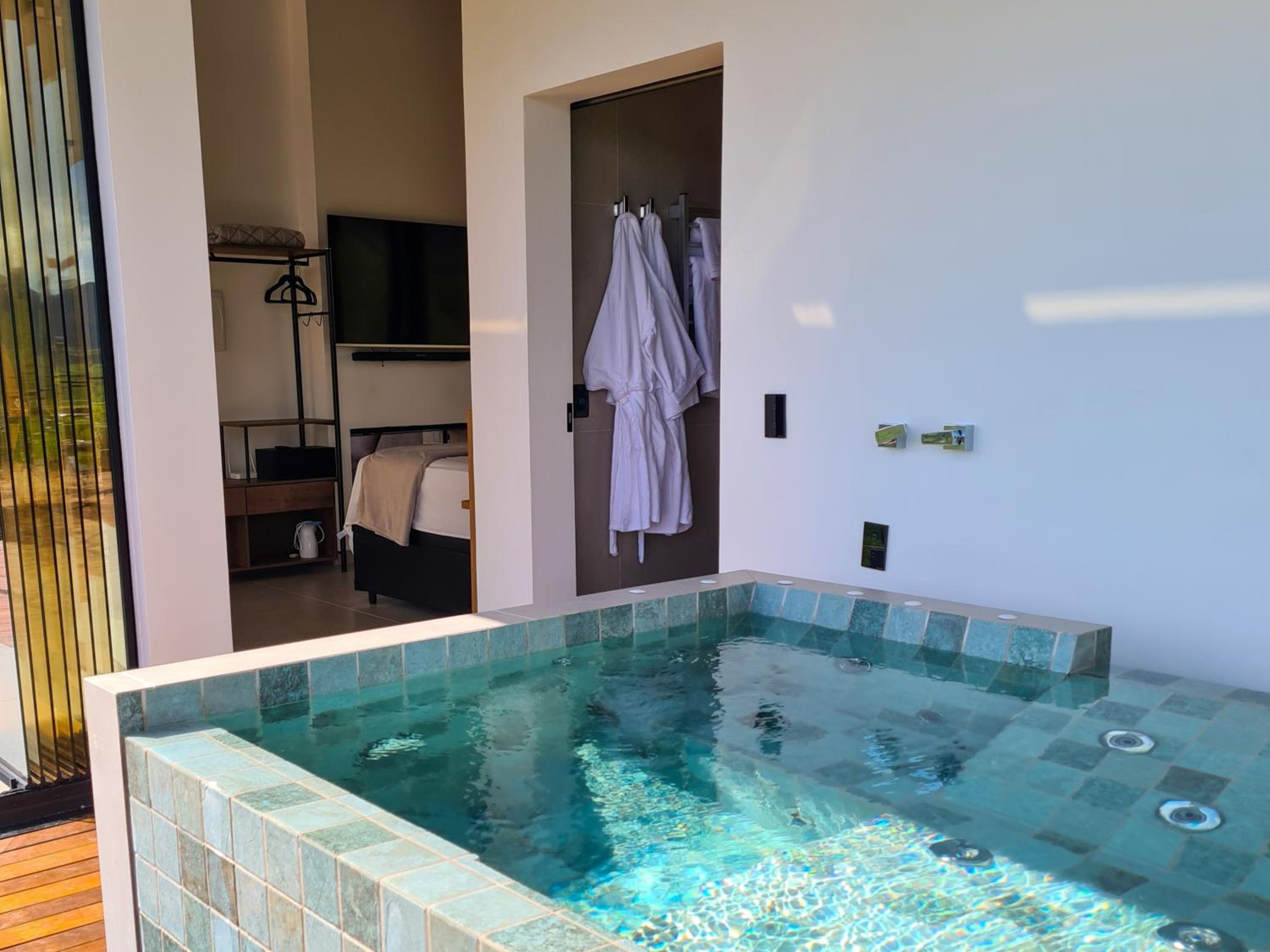 Villa with Private Pool - Photo 4
