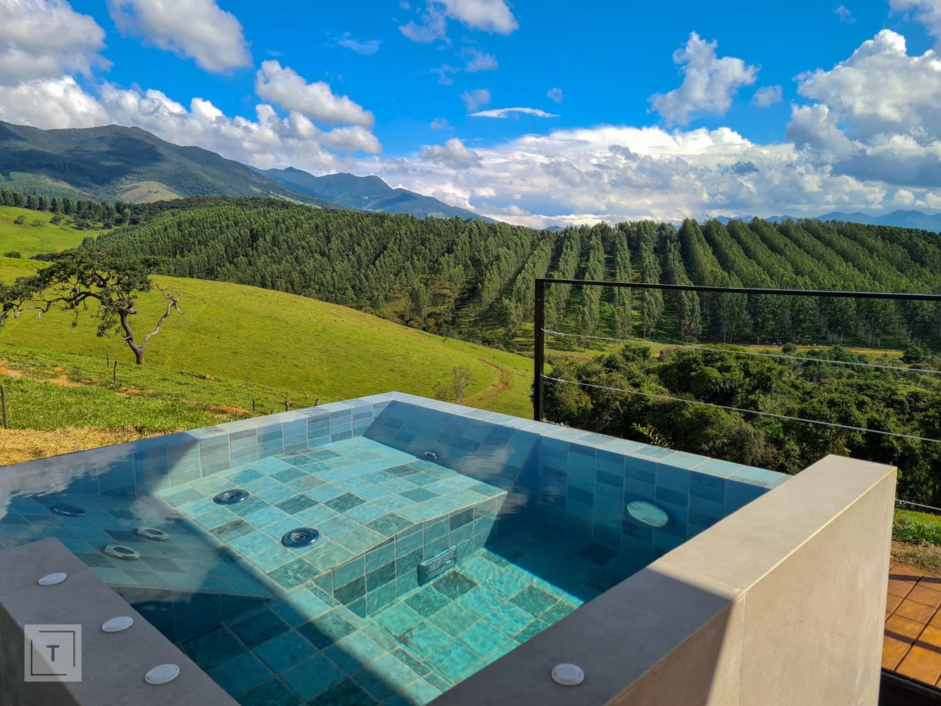 Villa with Private Pool - Photo 2
