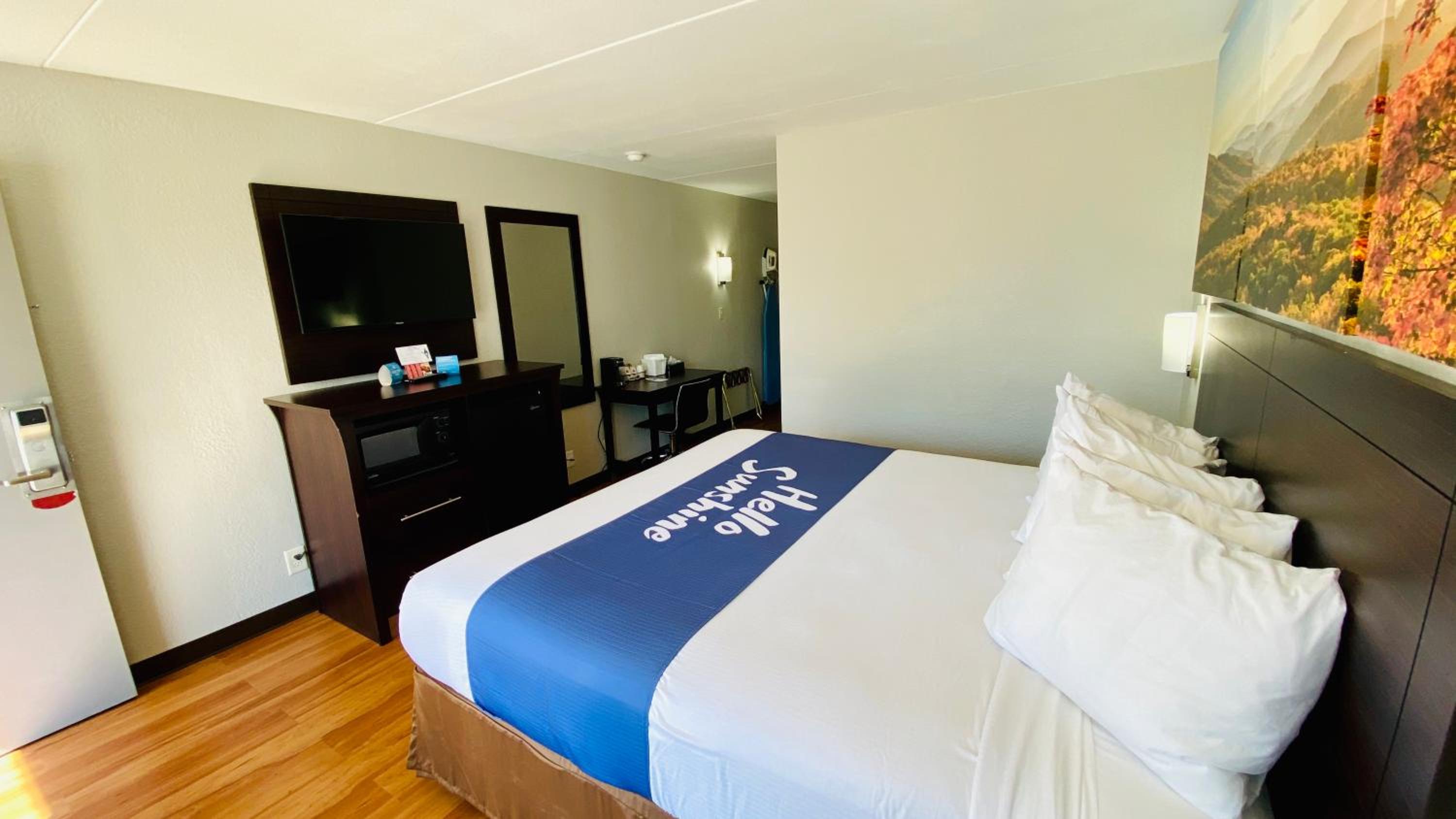 King Room - Mobility Access/Non-Smoking photo 1