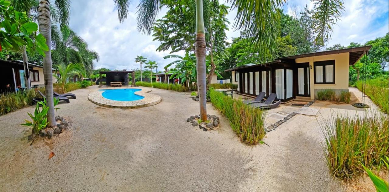 Three-Bedroom Villa photo 3
