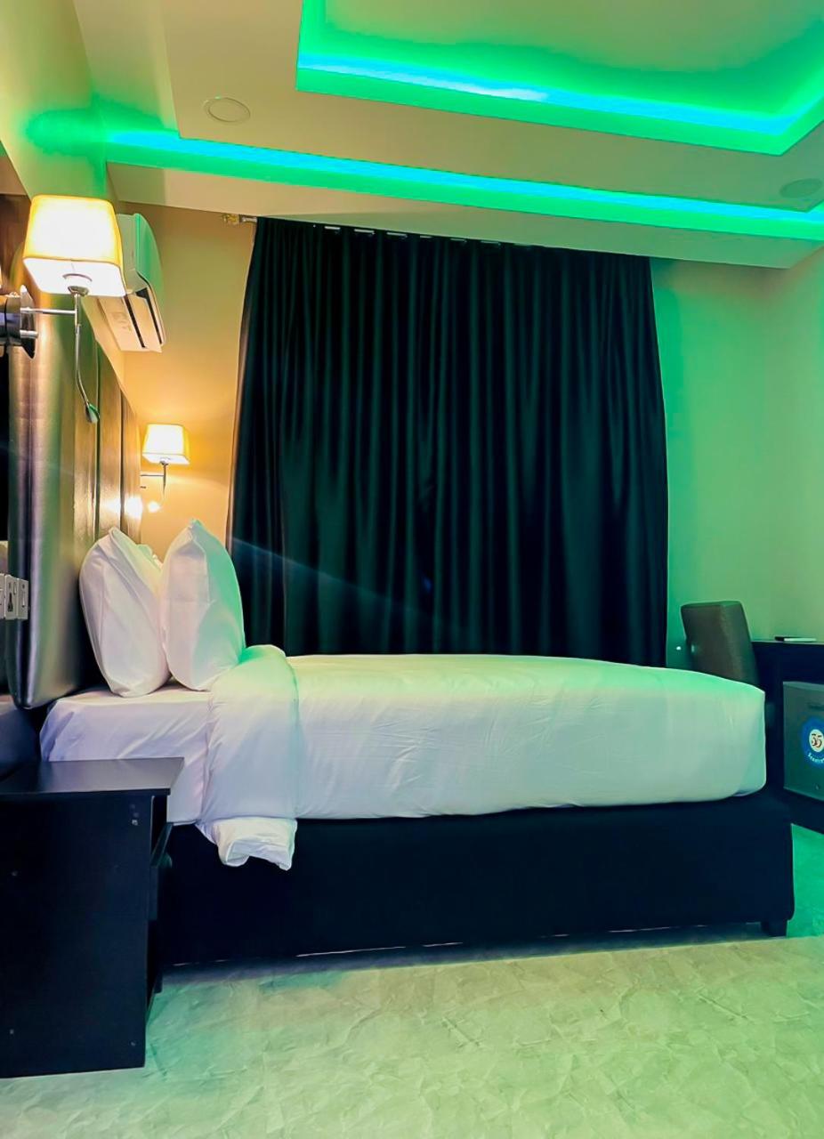 Deluxe Queen Room photo 1