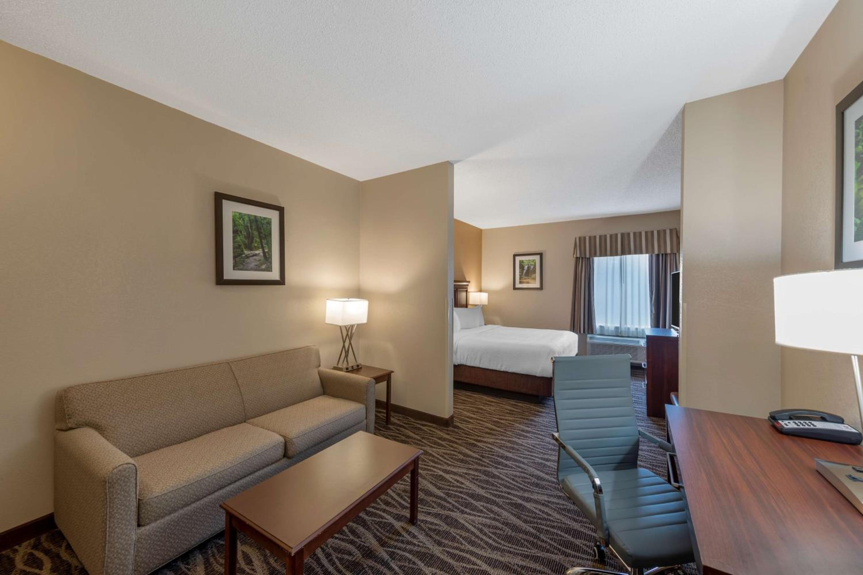 Executive King Room - Non-Smoking