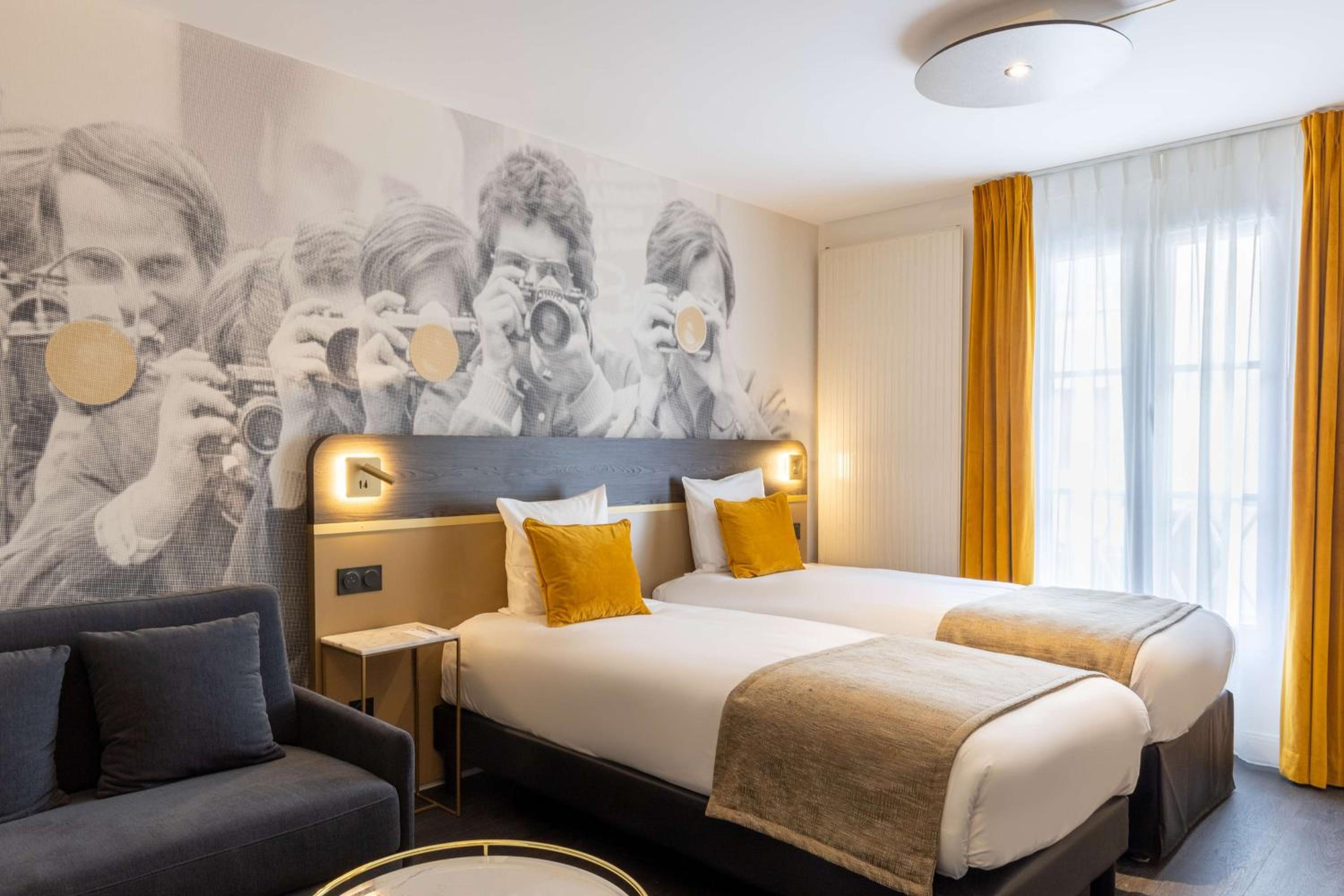 Privilege King Room with Sofa Bed - Non-Smoking