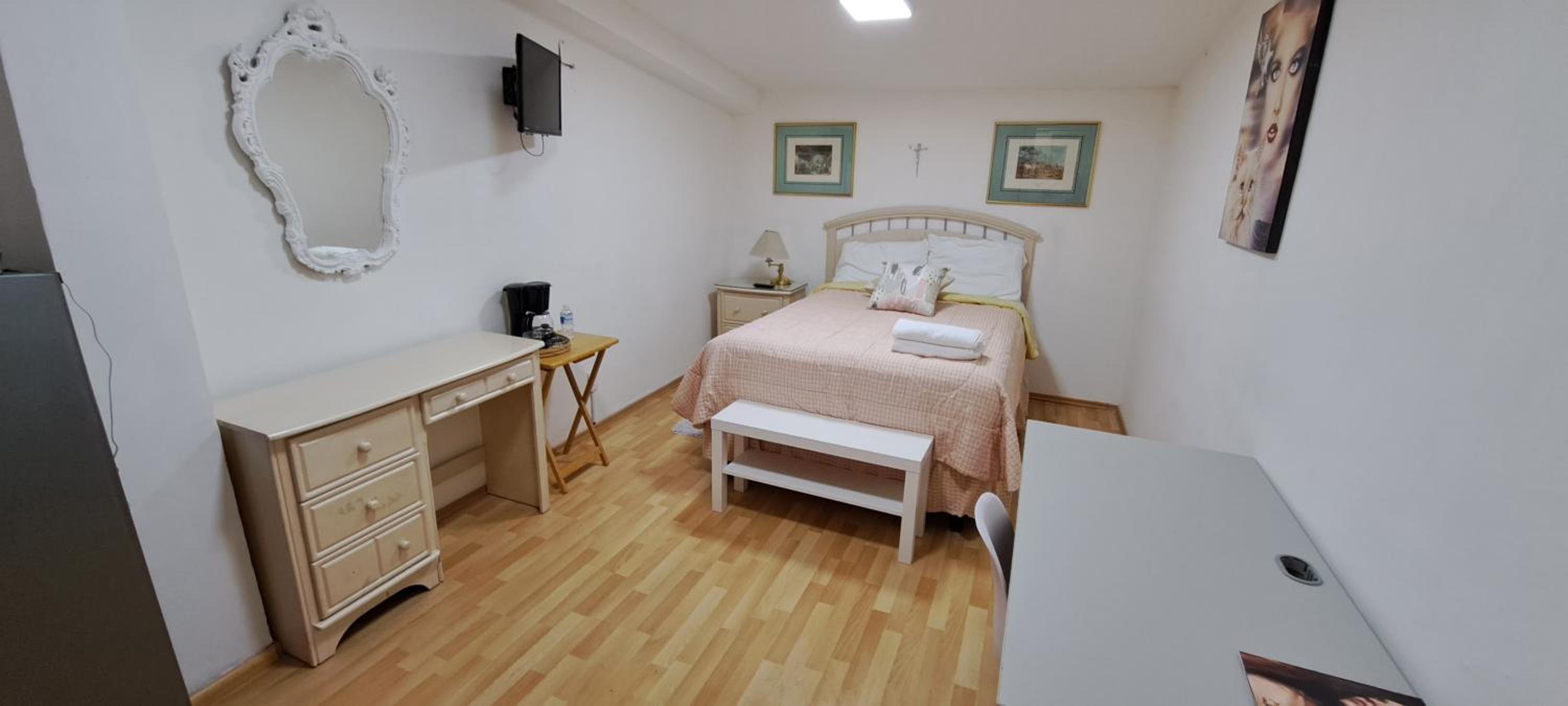 Double Room - Photo 20