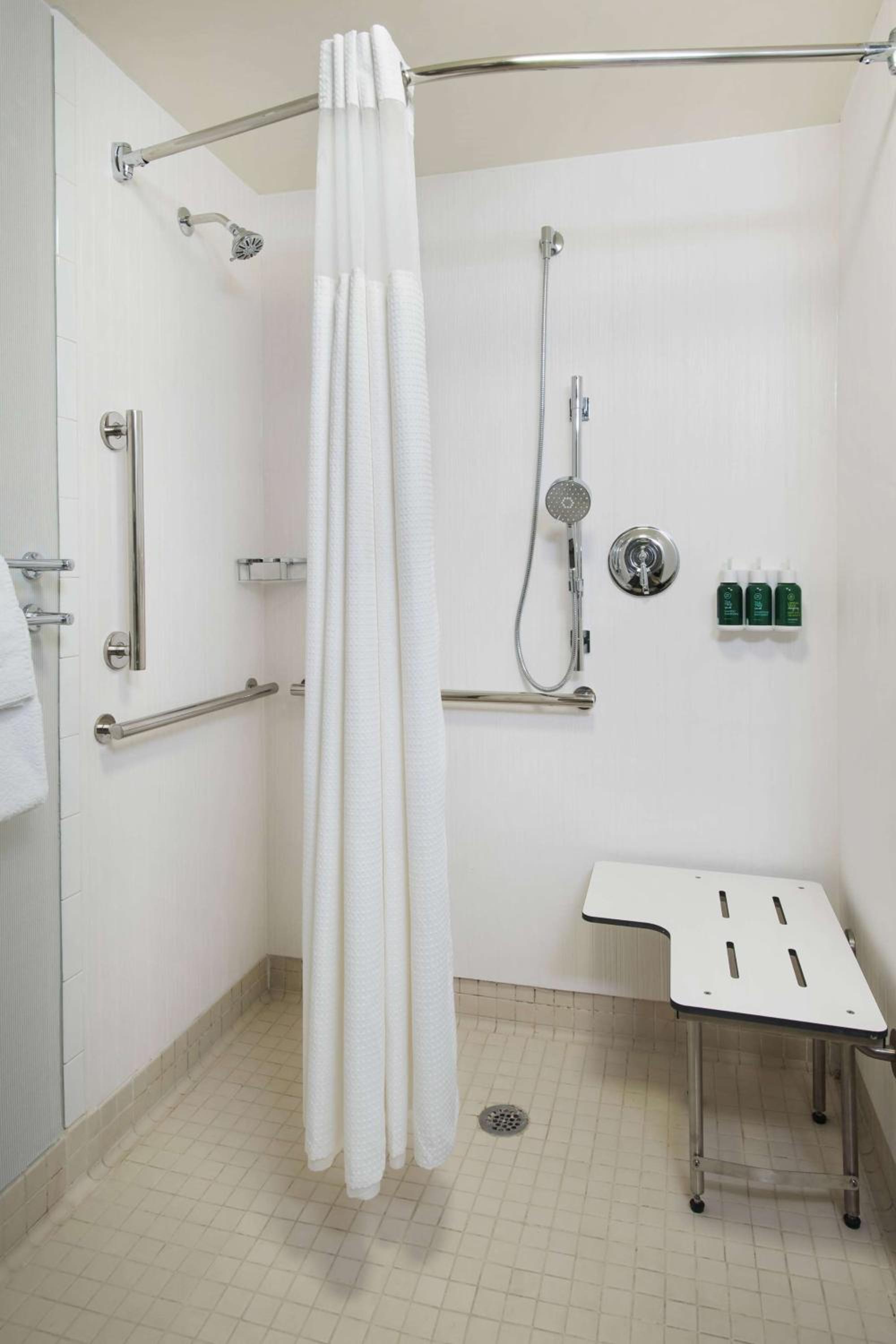 Two Bedroom Suite - Queen in Each - Roll-In Shower Mobility Accessible - Photo 2