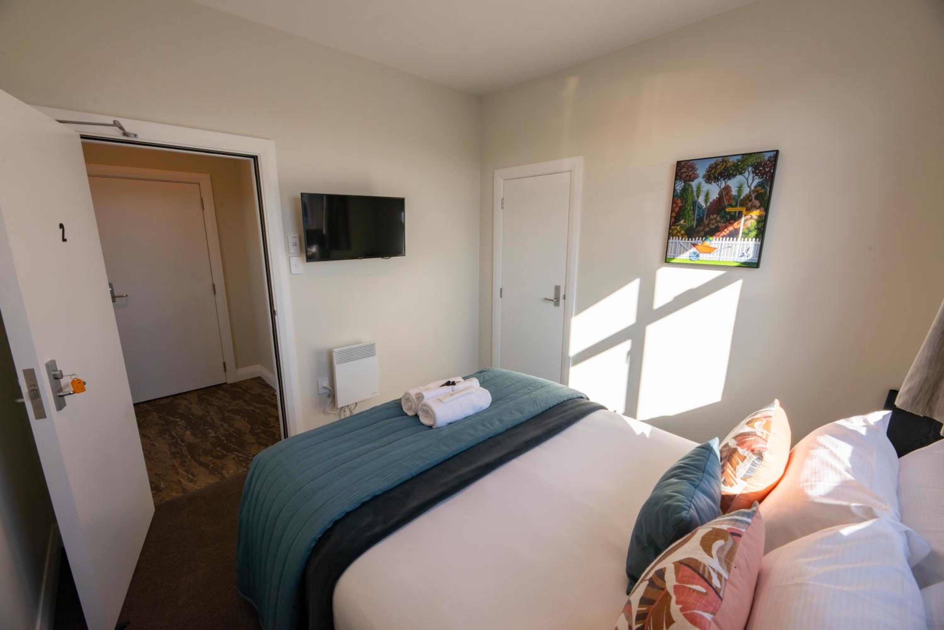 Two-Bedroom Apartment - Photo 4